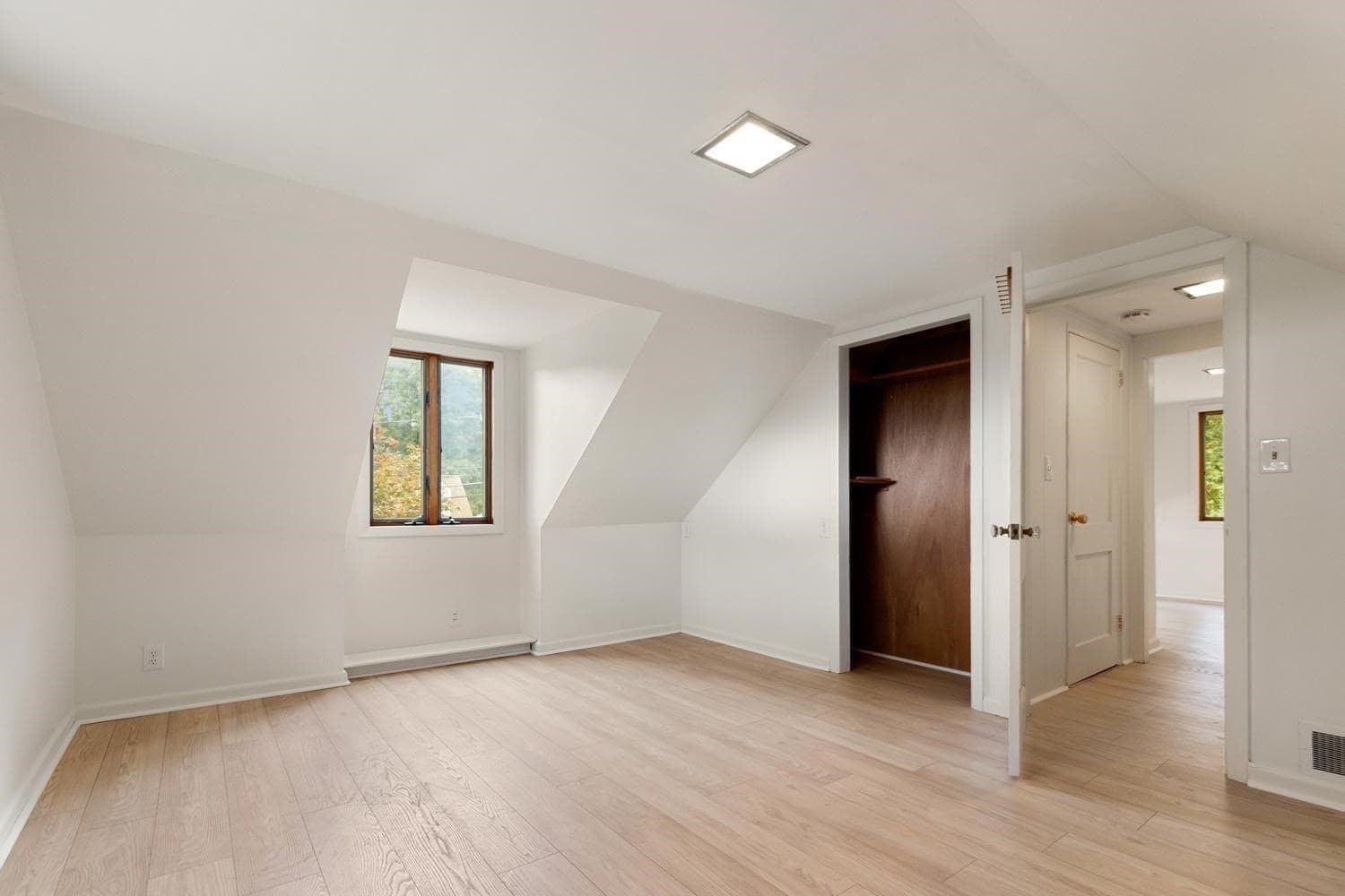 Single Family Residence at 80 Temple Road, Waltham MA 02452, photo 27 of 42