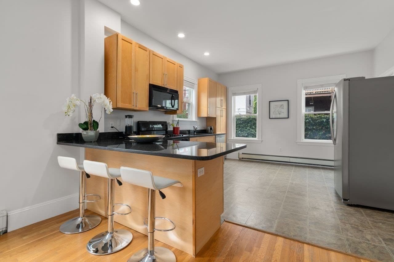Condominium at 82 Tuttle St # 1, Boston MA 02125, Boston, photo 6 of 24