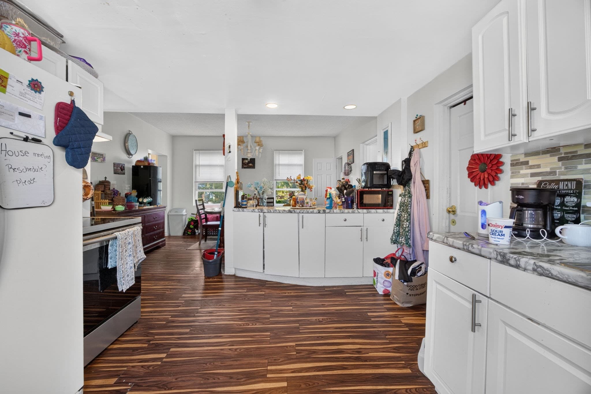Multi Family at 98 Lafayette Park, Lynn MA 01902, Lynn, photo 10 of 16