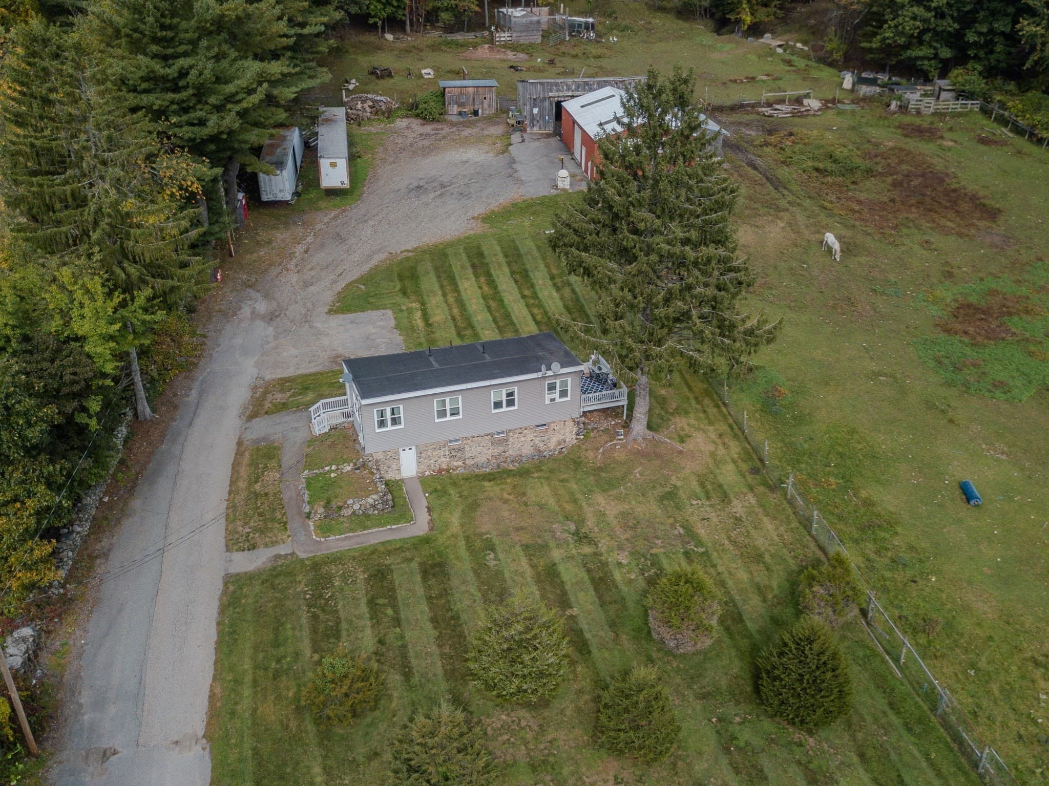 2 Family - 2 Units Side by Side at 183 AB Main St, Boylston MA 01505, Boylston, photo 3 of 4