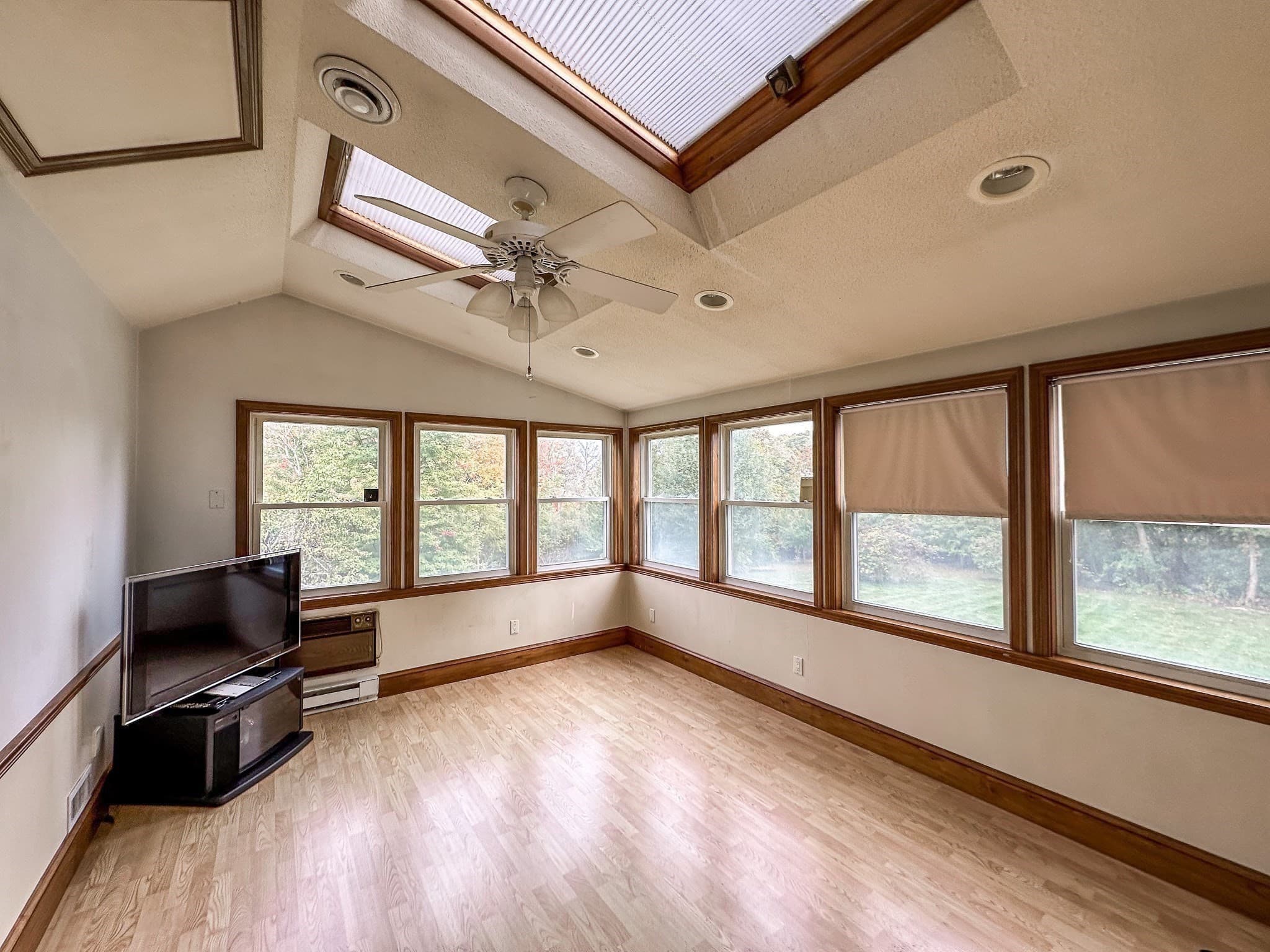 Single Family Residence at 4 Lafrance Drive, Hudson MA 01749, Hudson, photo 8 of 28