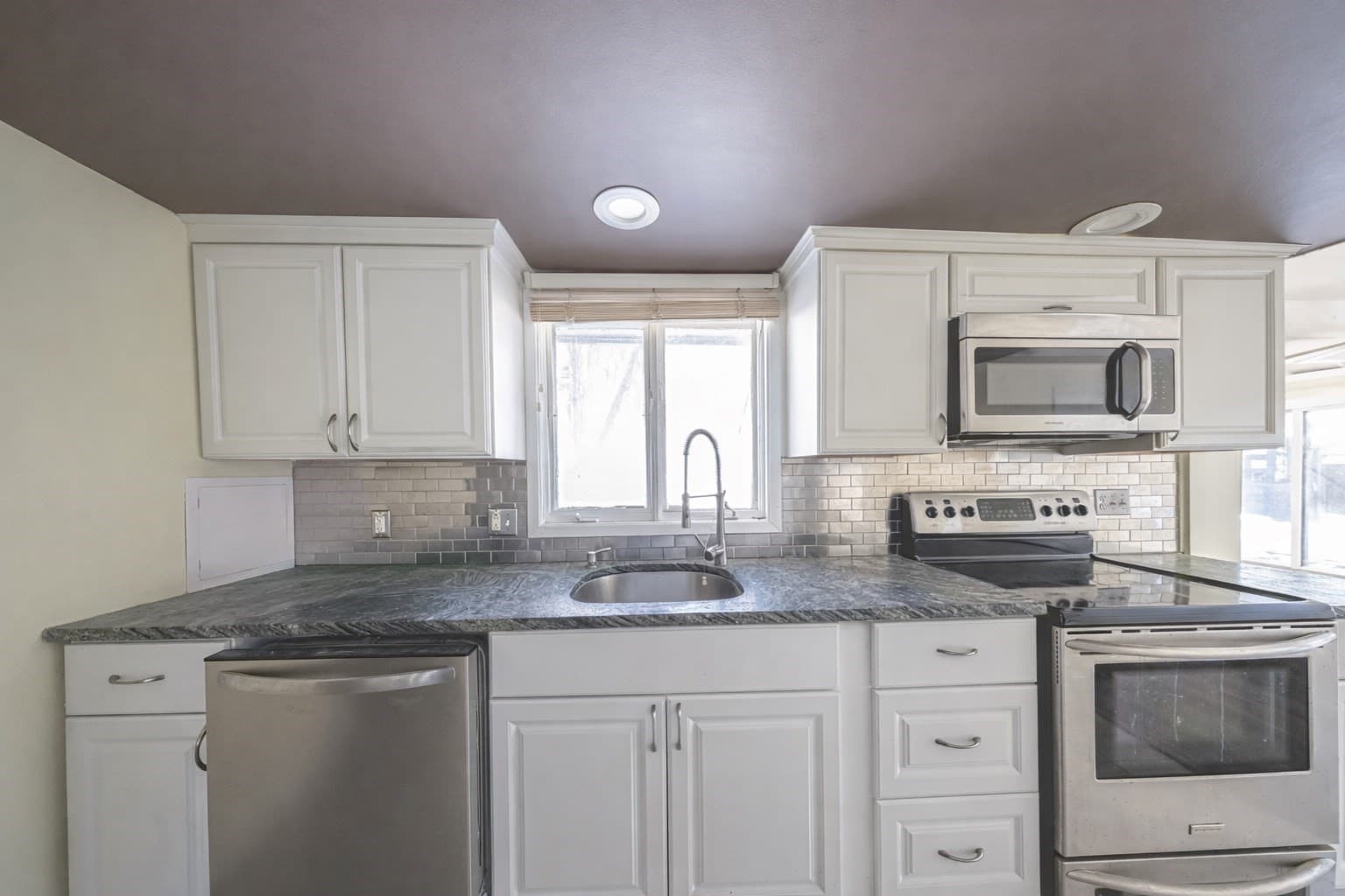 Single Family Residence at 7 West St, Melrose MA 02176, Melrose, photo 8 of 21