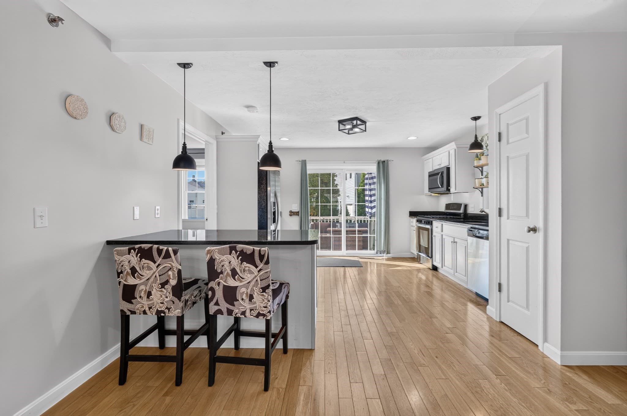 Condominium at 5 Denworth Bell Circle # 5, Haverhill MA 01835, Haverhill, photo 9 of 40