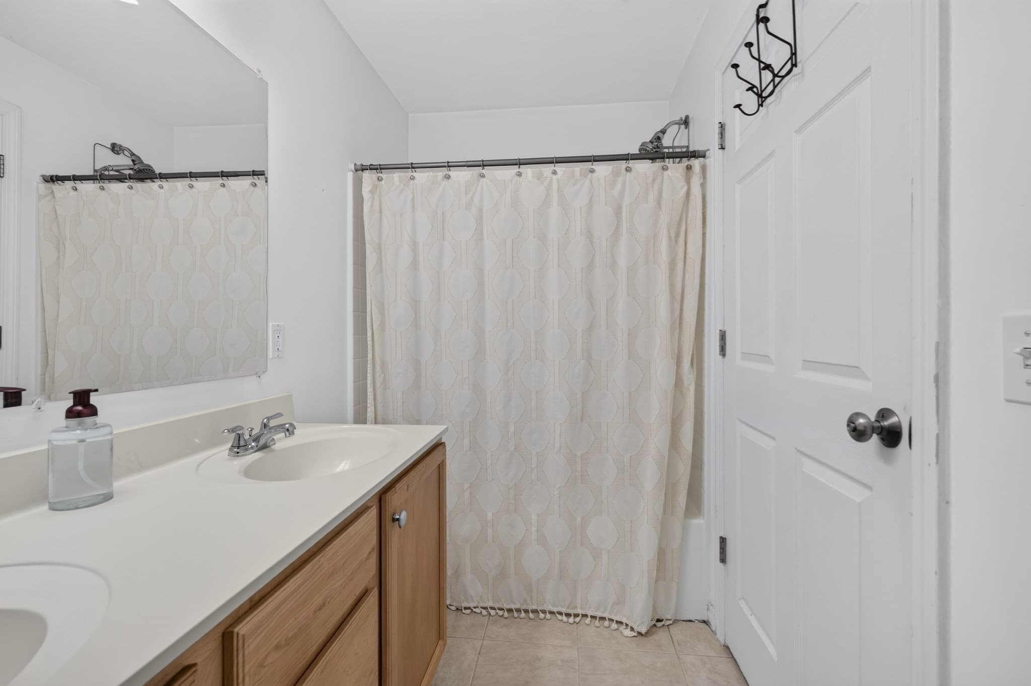 Condominium at 5 Denworth Bell Circle # 5, Haverhill MA 01835, Haverhill, photo 18 of 40