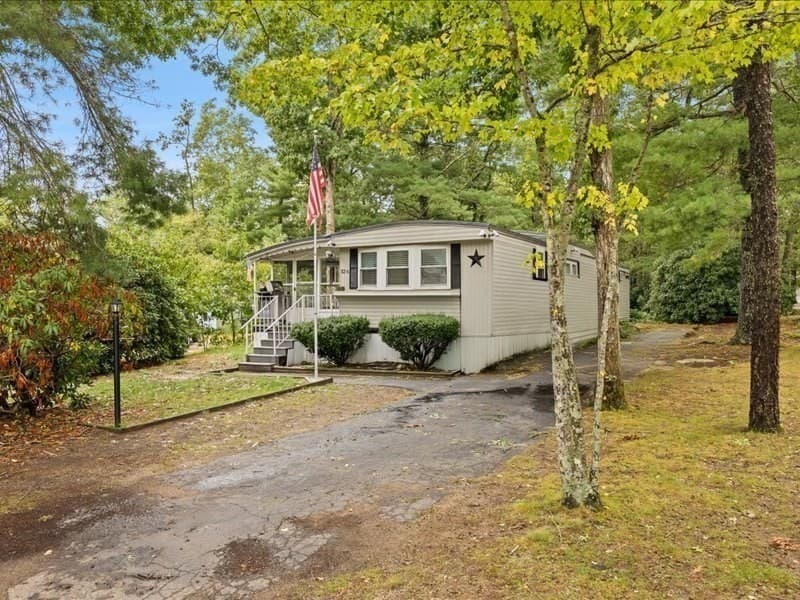Mobile Home at 32-6 South Meadow Village, Carver MA 02330, Carver, photo 2 of 33