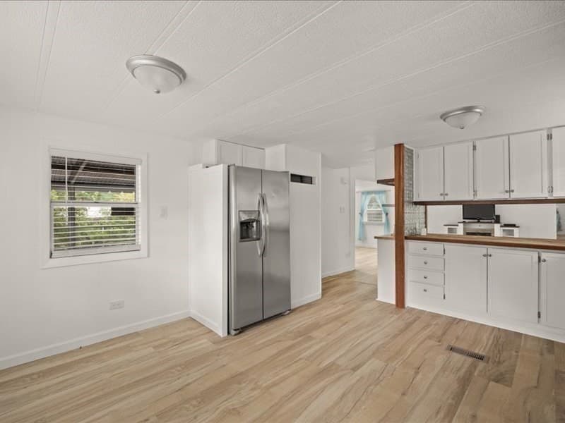 Mobile Home at 32-6 South Meadow Village, Carver MA 02330, Carver, photo 6 of 33