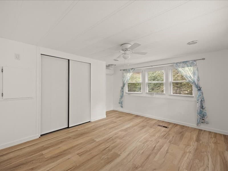 Mobile Home at 32-6 South Meadow Village, Carver MA 02330, Carver, photo 9 of 33