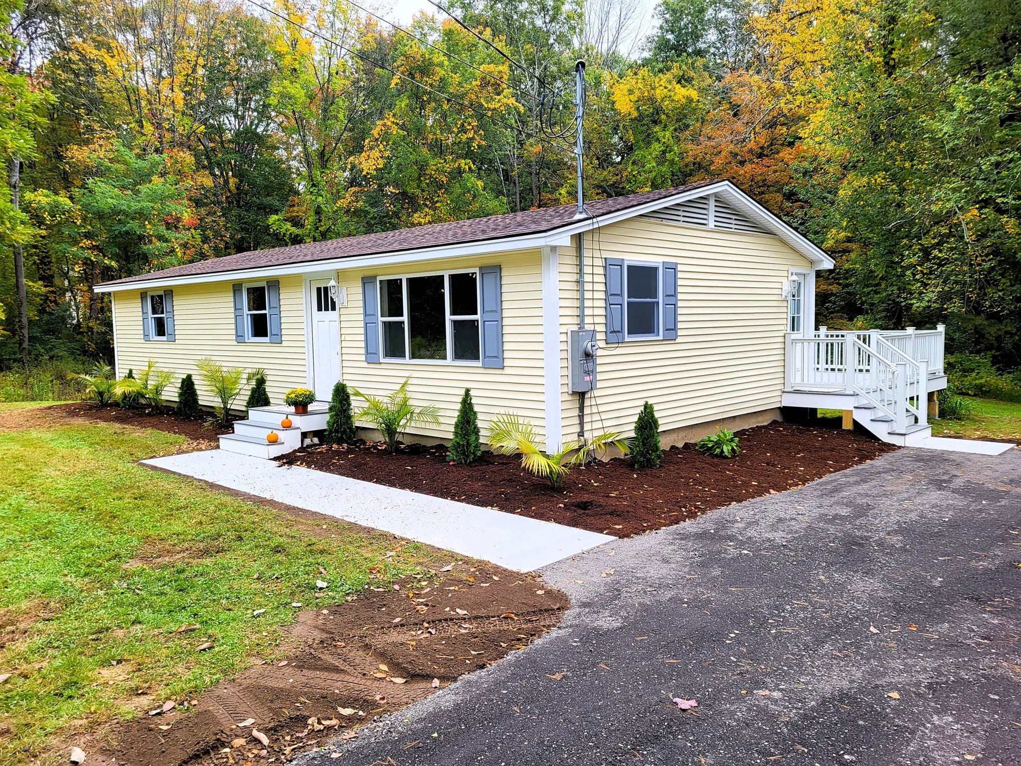 389 Breakneck Rd, Southbridge MA 01550