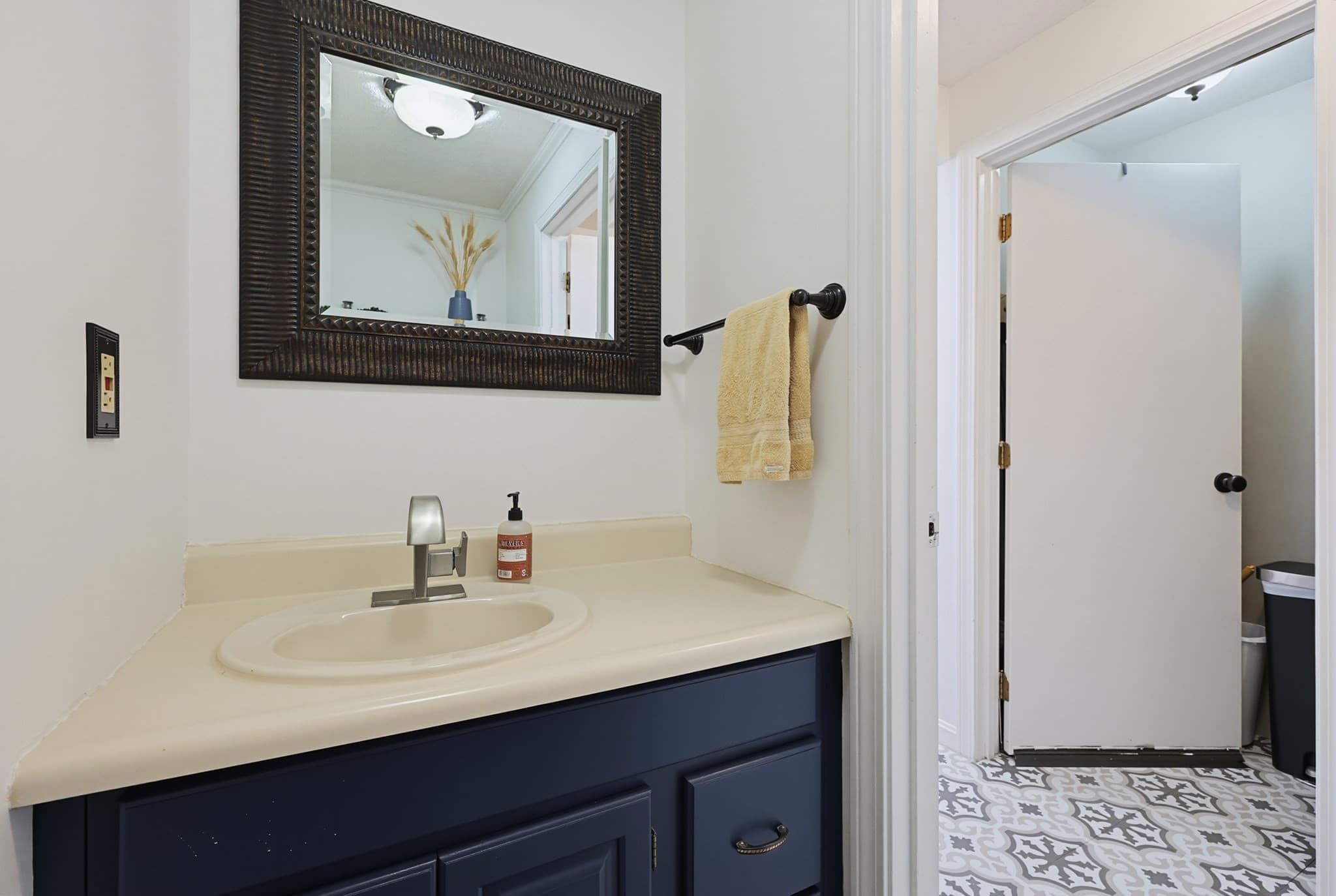 Condominium at 12 Marywood # B, Uxbridge MA 01569, Uxbridge, photo 6 of 42