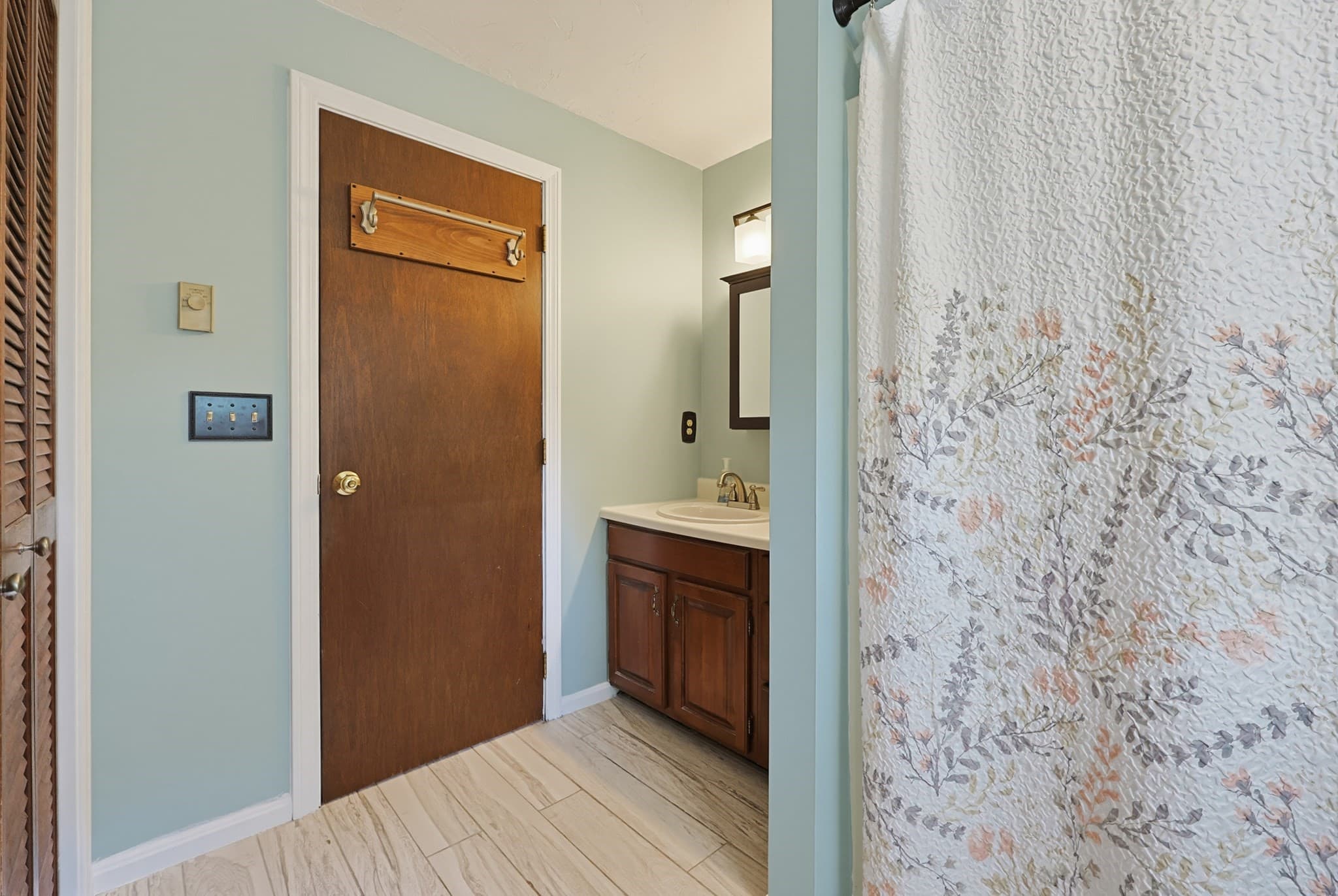 Condominium at 12 Marywood # B, Uxbridge MA 01569, Uxbridge, photo 17 of 42
