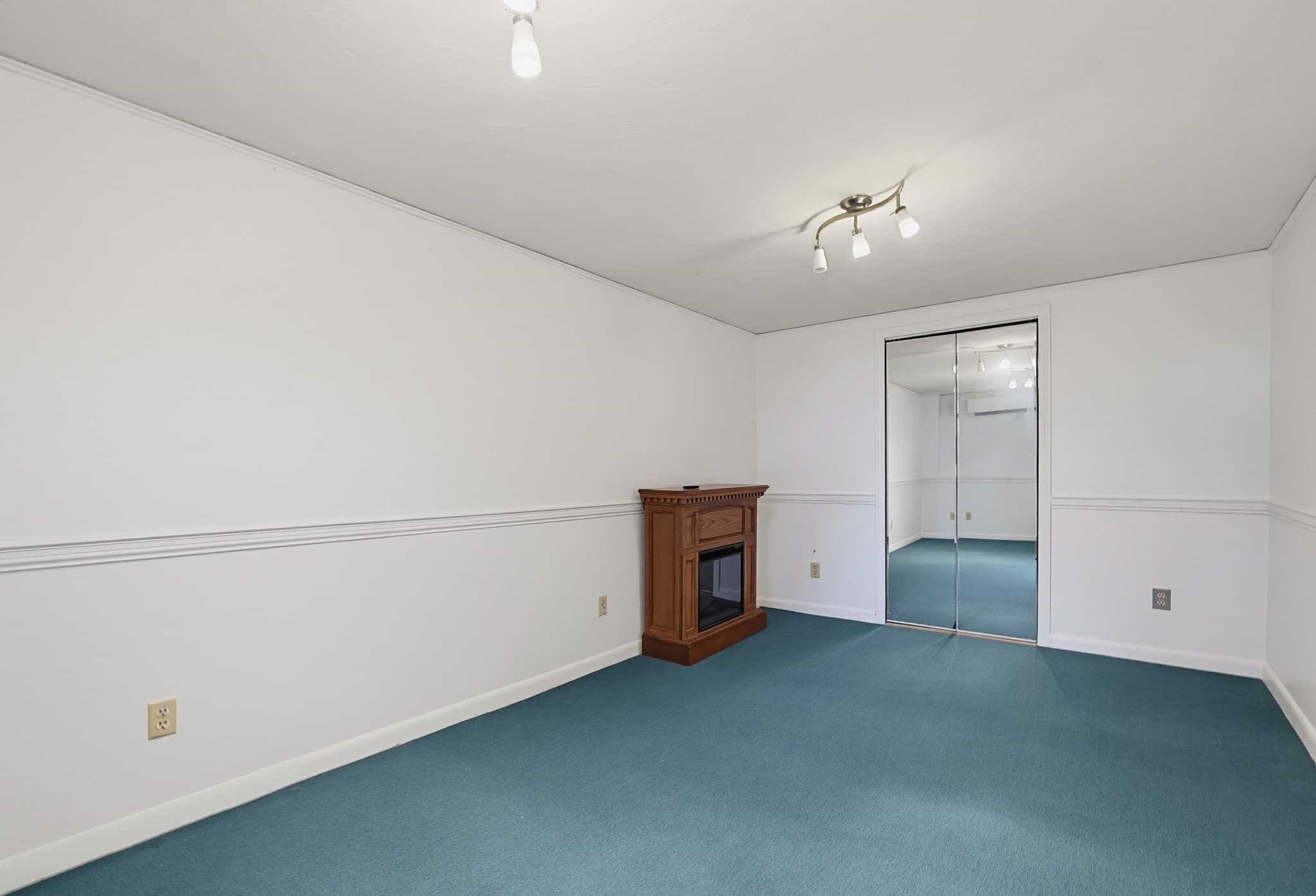 Condominium at 12 Marywood # B, Uxbridge MA 01569, Uxbridge, photo 28 of 42