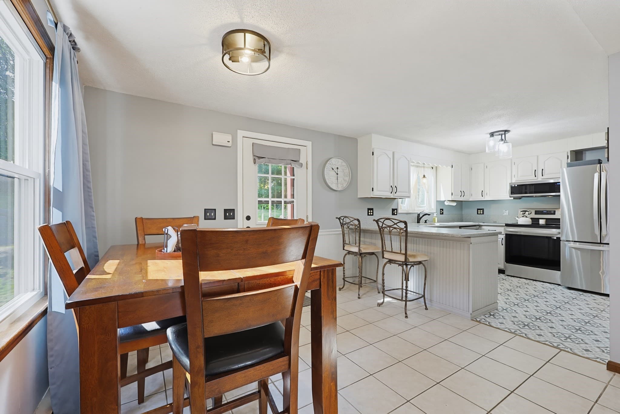 Condominium at 12 Marywood # B, Uxbridge MA 01569, Uxbridge, photo 8 of 42