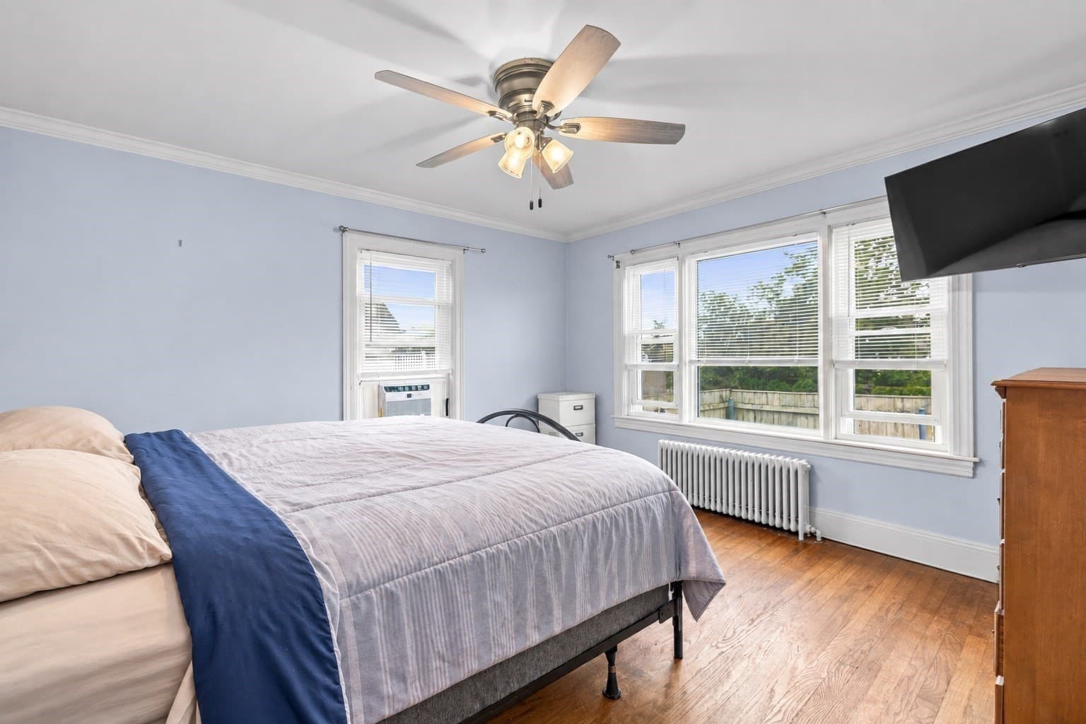 Single Family Residence at 19 Nautilus St, New Bedford MA 02744, photo 10 of 17
