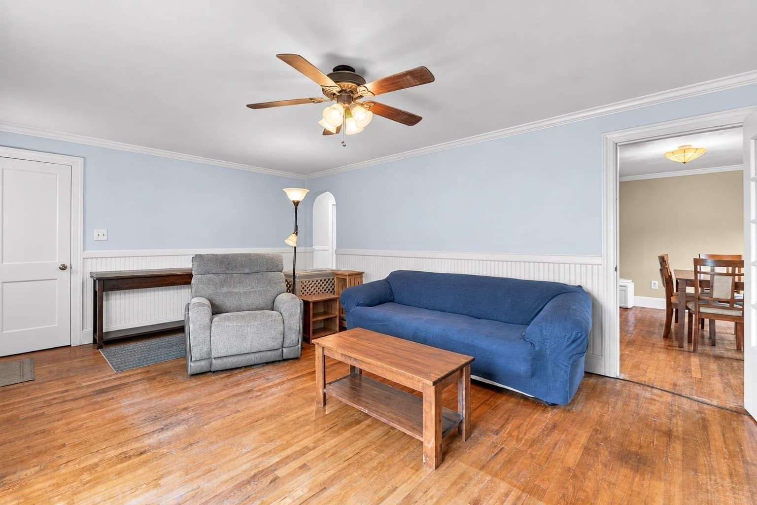 Single Family Residence at 19 Nautilus St, New Bedford MA 02744, photo 4 of 17