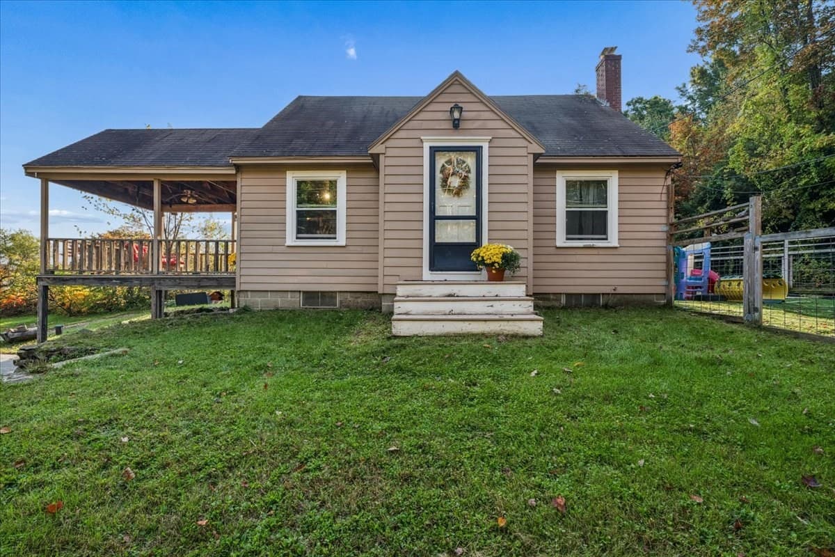 Single Family Residence at 16 Gile Road, Raymond NH 03077, Raymond, photo 2 of 42