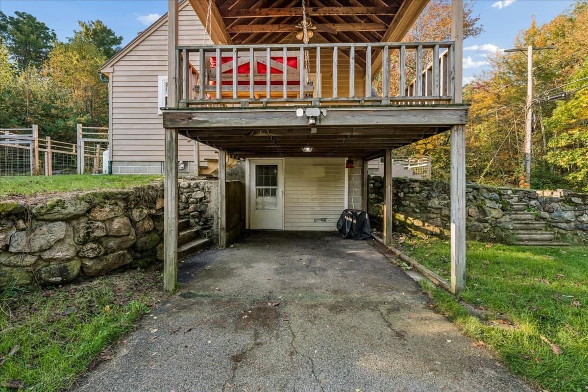Single Family Residence at 16 Gile Road, Raymond NH 03077, Raymond, photo 8 of 42
