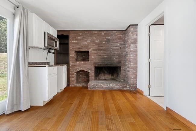 Single Family Residence at 8 Oran Cir, Peabody MA 01960, Peabody, photo 10 of 33
