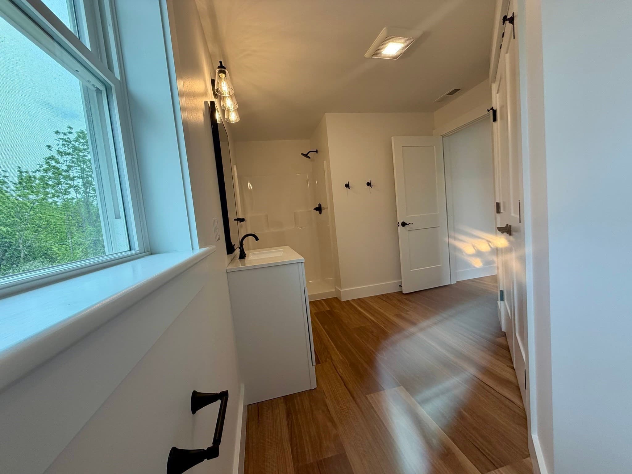 Single Family Residence at 124 S Silver Lane, Sunderland MA 01375, photo 16 of 41