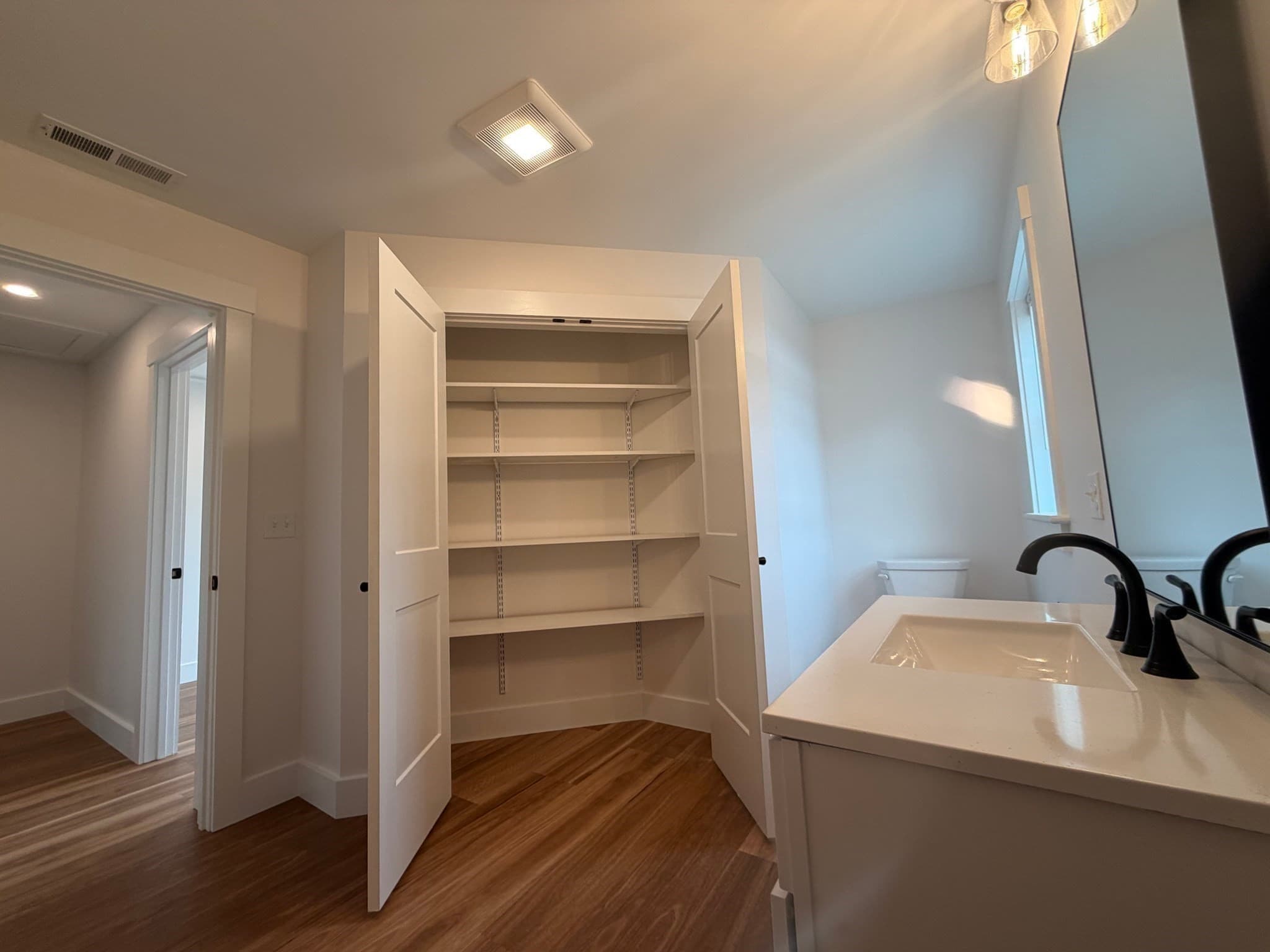 Single Family Residence at 124 S Silver Lane, Sunderland MA 01375, photo 15 of 41