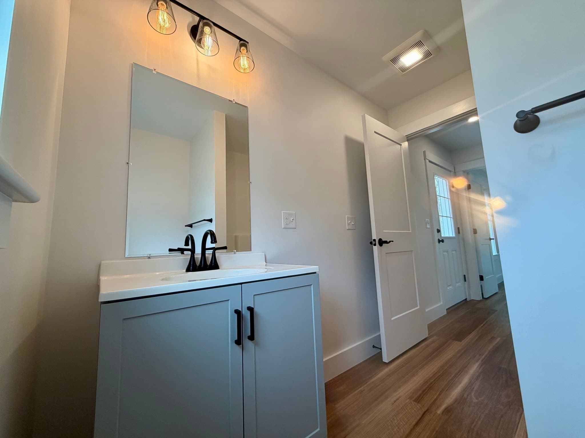 Single Family Residence at 124 S Silver Lane, Sunderland MA 01375, photo 31 of 41