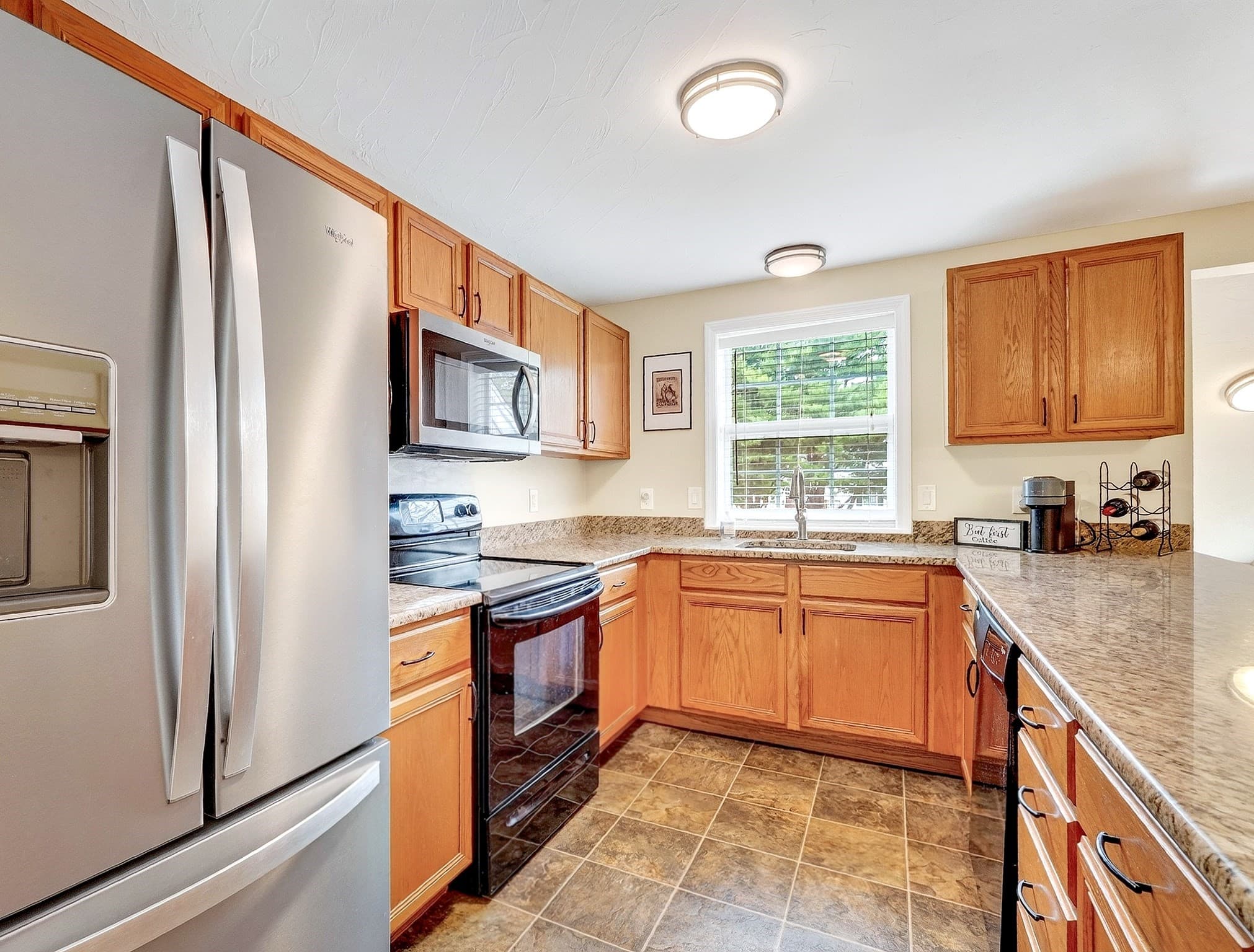 Condominium at 51 Berrington Rd # 51, Leominster MA 01453, Leominster, photo 6 of 40