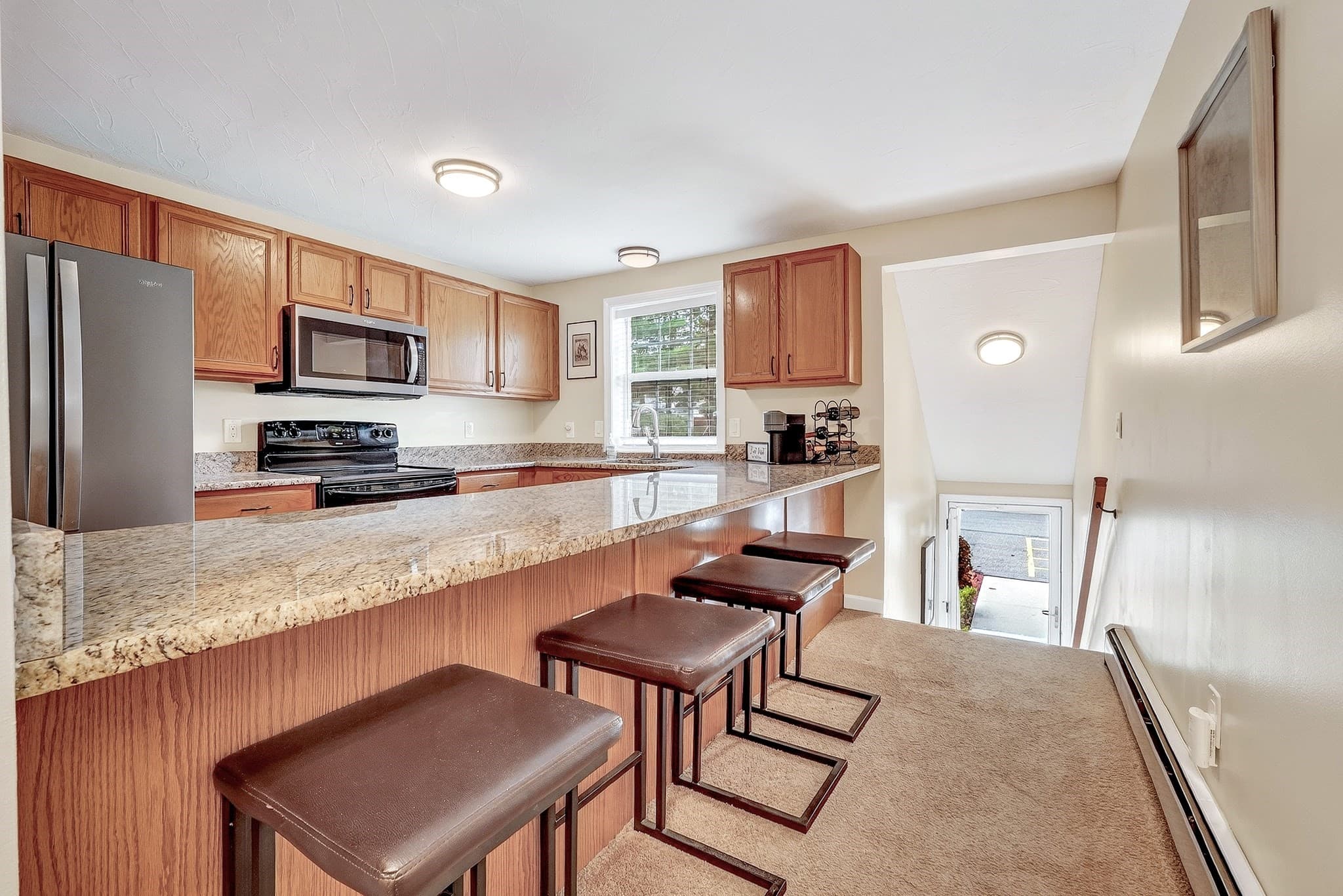 Condominium at 51 Berrington Rd # 51, Leominster MA 01453, Leominster, photo 7 of 40
