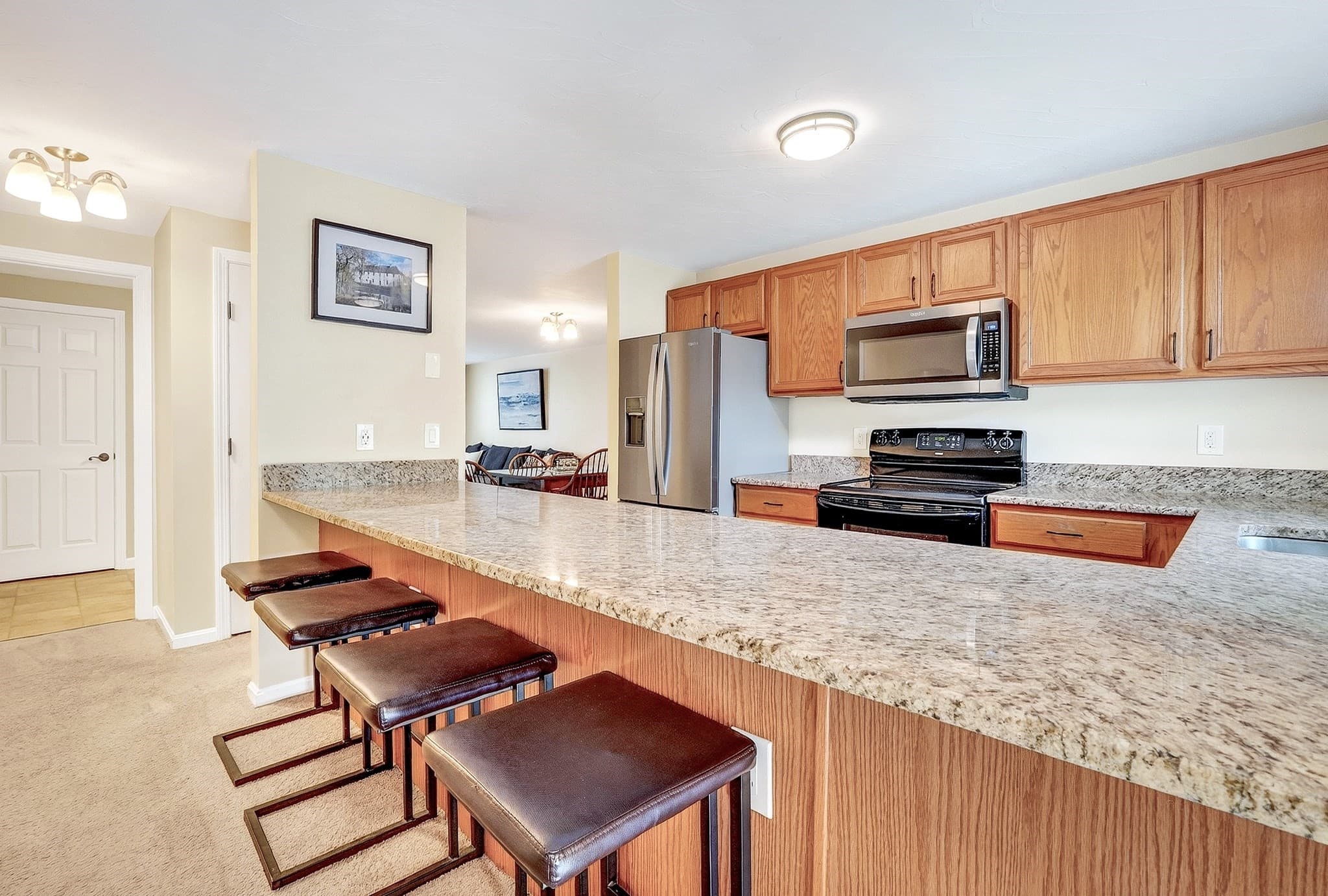 Condominium at 51 Berrington Rd # 51, Leominster MA 01453, Leominster, photo 3 of 40