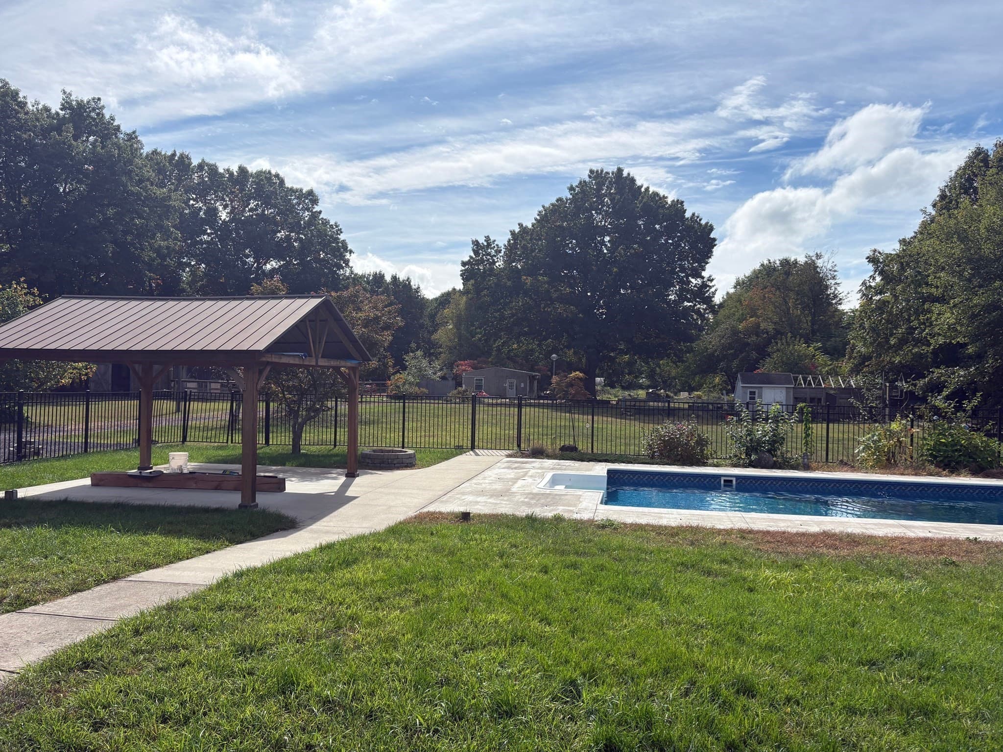 Single Family Residence at 681 Mill St, Agawam MA 01030, Agawam, photo 5 of 12