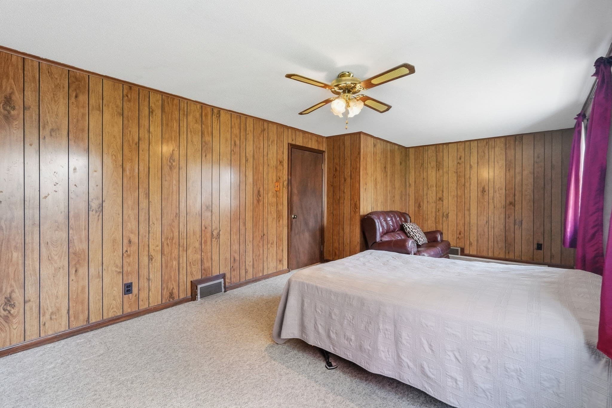 Single Family Residence at 681 Mill St, Agawam MA 01030, photo 40 of 41