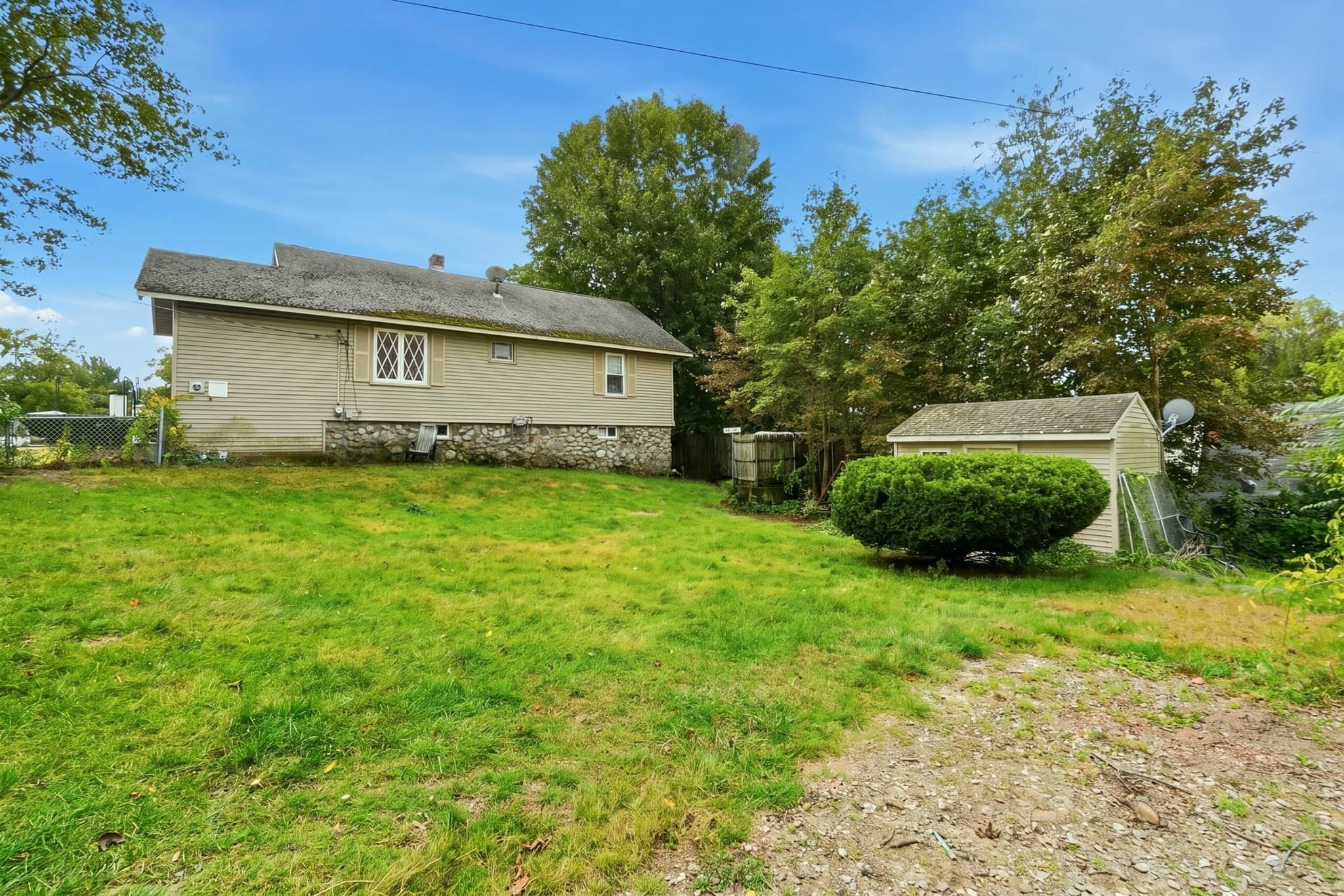Single Family Residence at 10 Mildred Ave, Worcester MA 01603, Worcester, photo 23 of 30