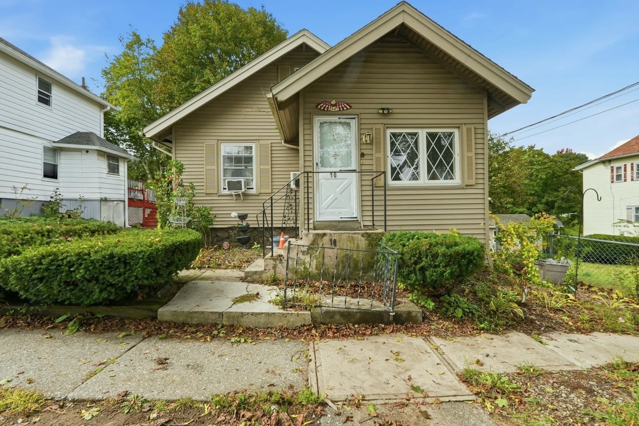 Single Family Residence at 10 Mildred Ave, Worcester MA 01603, Worcester, photo 24 of 30