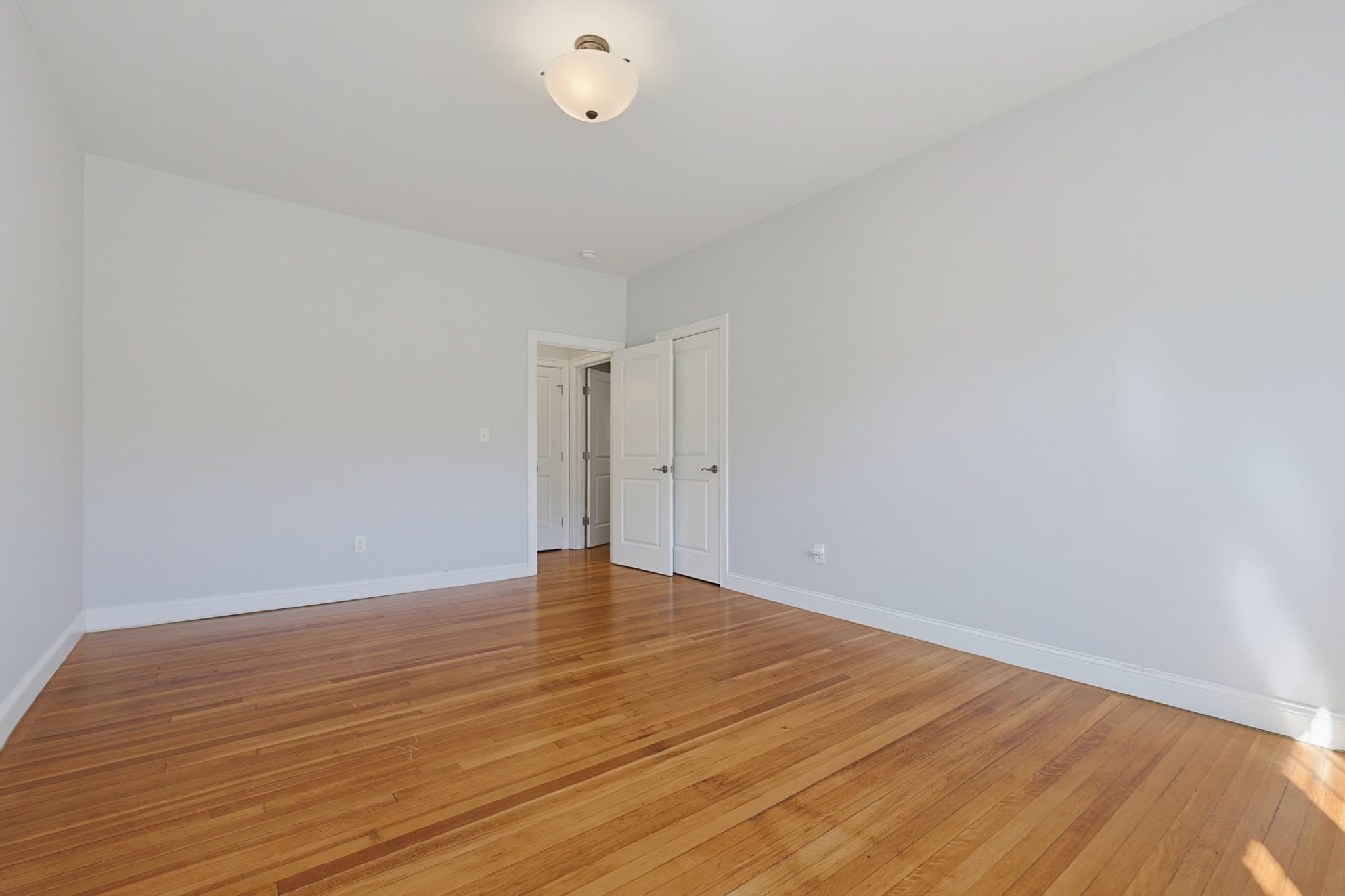 2 Family - 2 Units Up/Down at 91 Verndale St, Brookline MA 02446, Brookline, photo 24 of 41