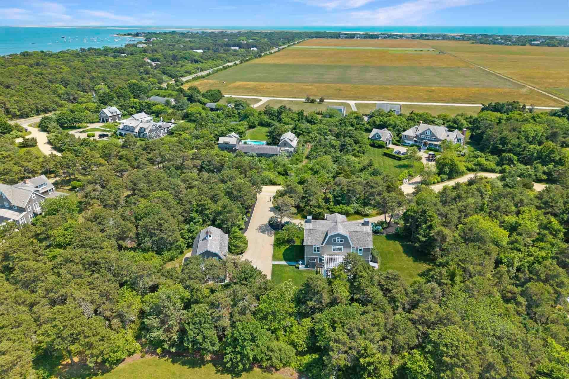 Single Family Residence at 8 Beach Plum Mdws, Edgartown MA 02539, Edgartown, photo 2 of 42
