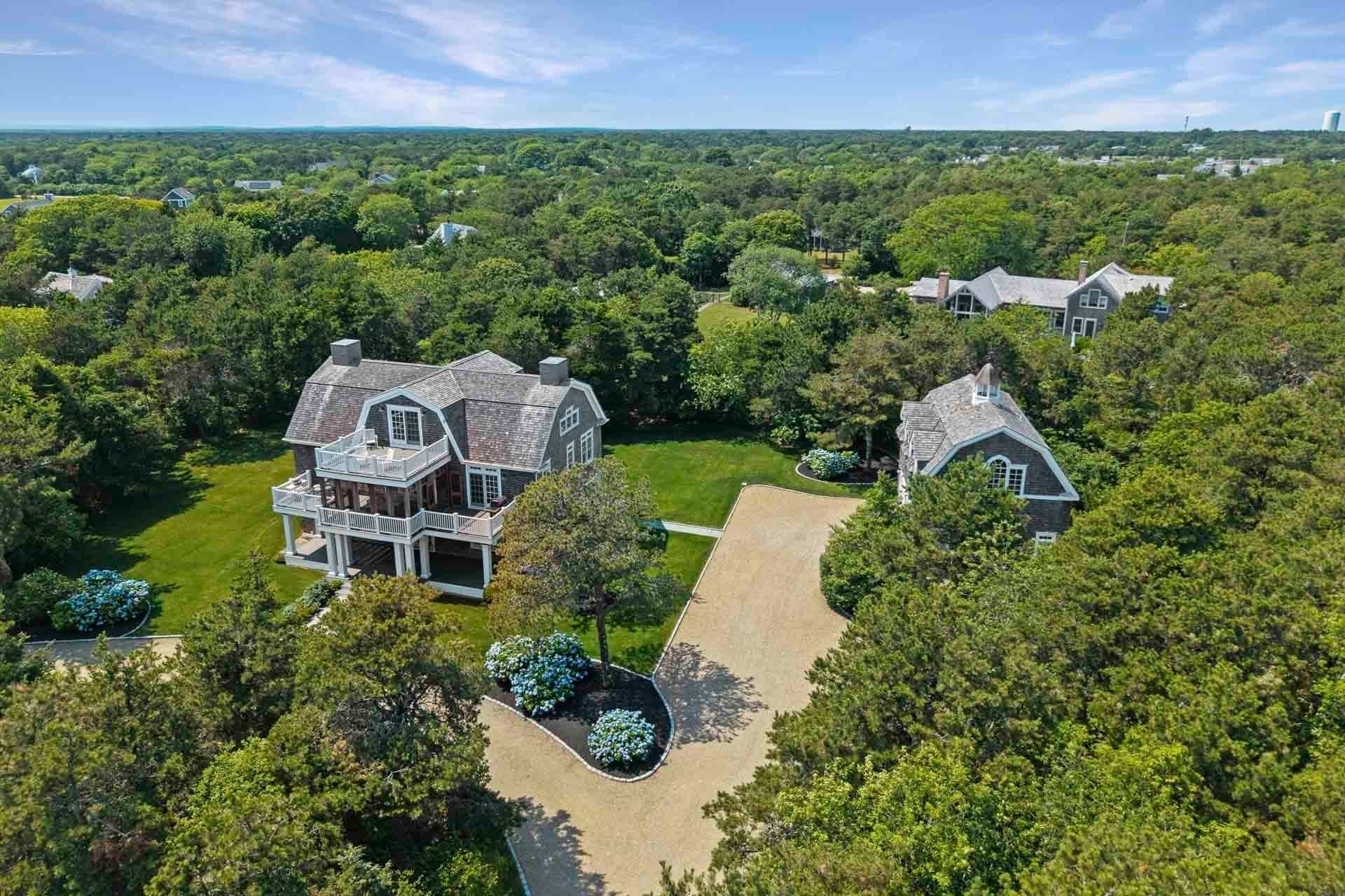 Single Family Residence at 8 Beach Plum Mdws, Edgartown MA 02539, Edgartown, photo 42 of 42