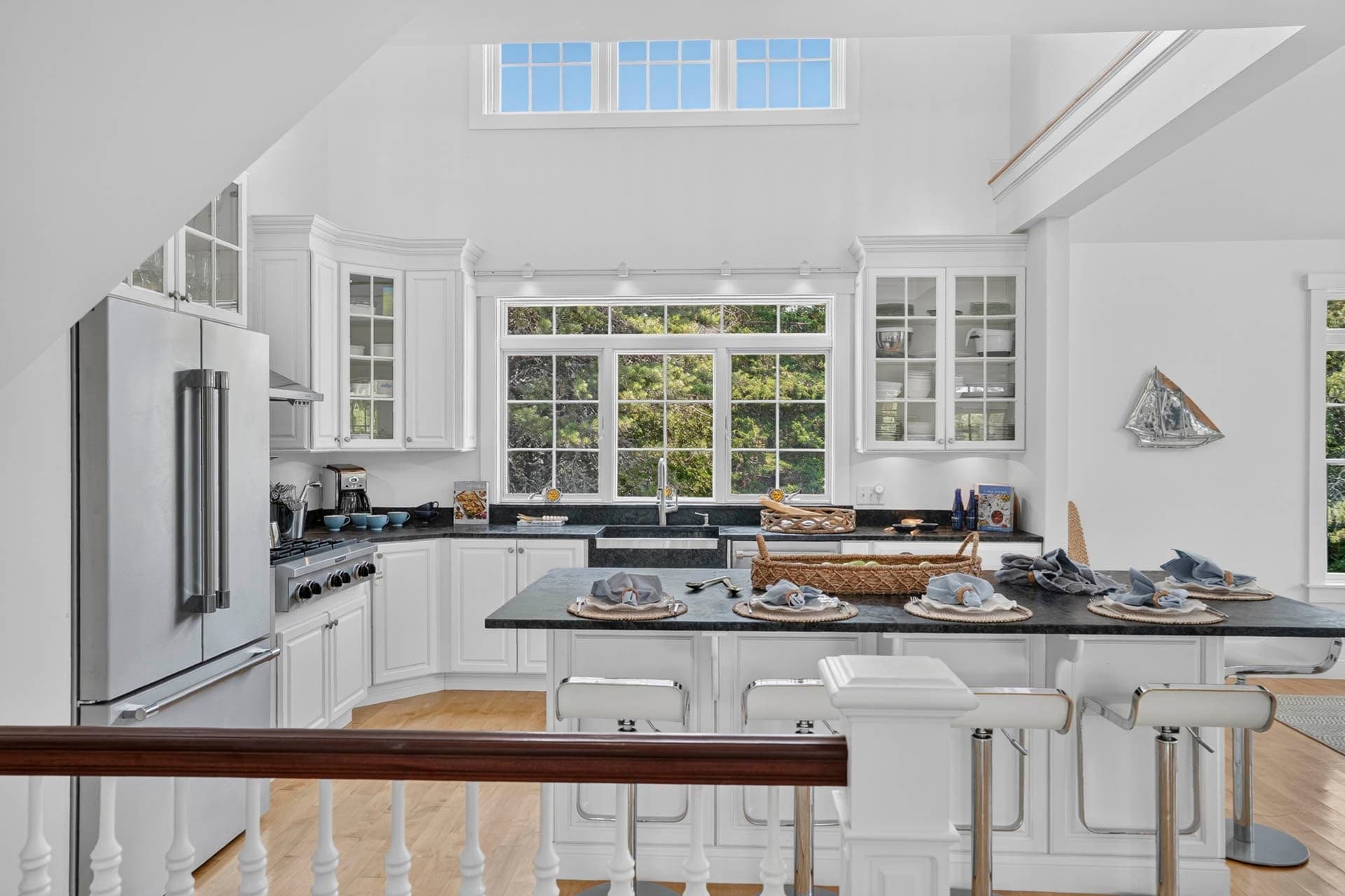 Single Family Residence at 8 Beach Plum Mdws, Edgartown MA 02539, Edgartown, photo 13 of 42
