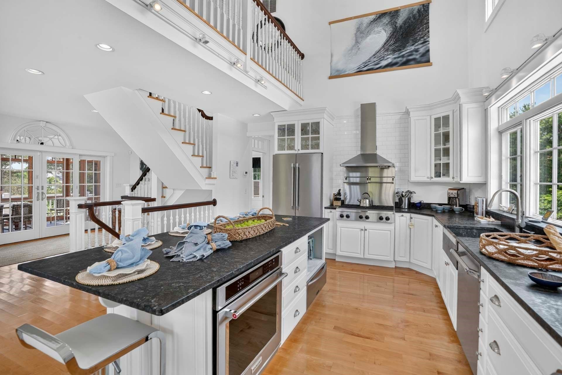 Single Family Residence at 8 Beach Plum Mdws, Edgartown MA 02539, Edgartown, photo 12 of 42