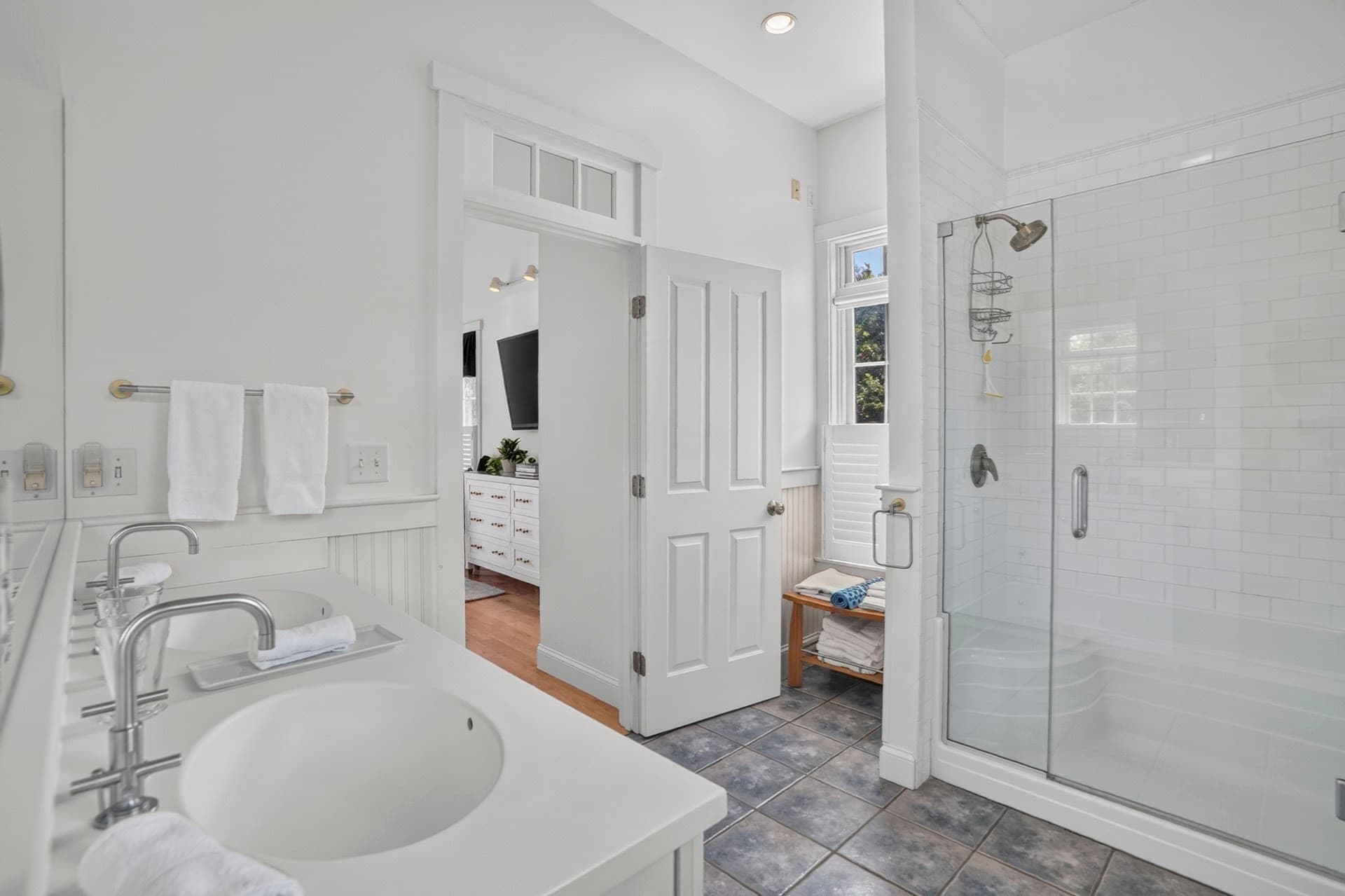Single Family Residence at 8 Beach Plum Mdws, Edgartown MA 02539, Edgartown, photo 22 of 42