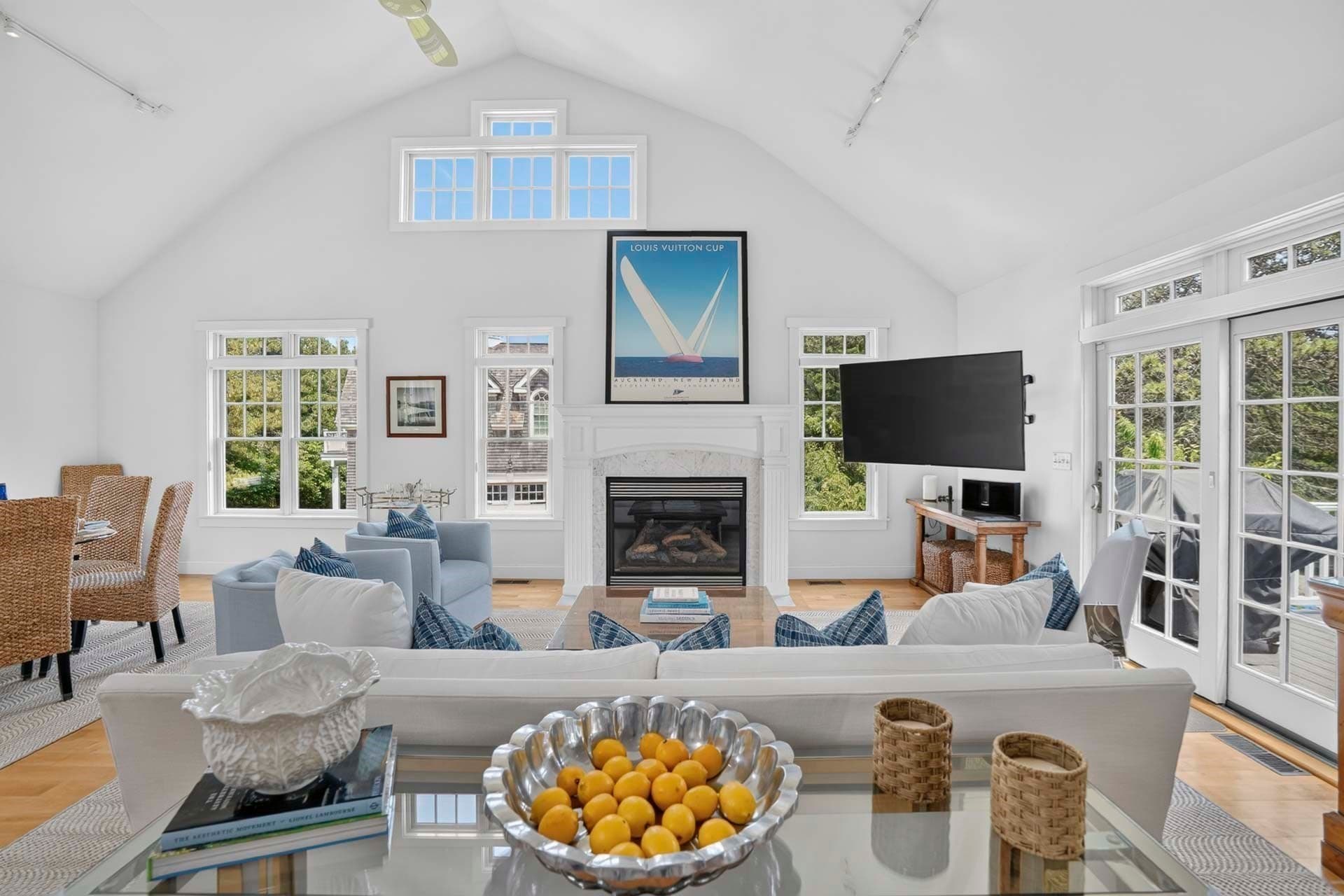 Single Family Residence at 8 Beach Plum Mdws, Edgartown MA 02539, Edgartown, photo 7 of 42