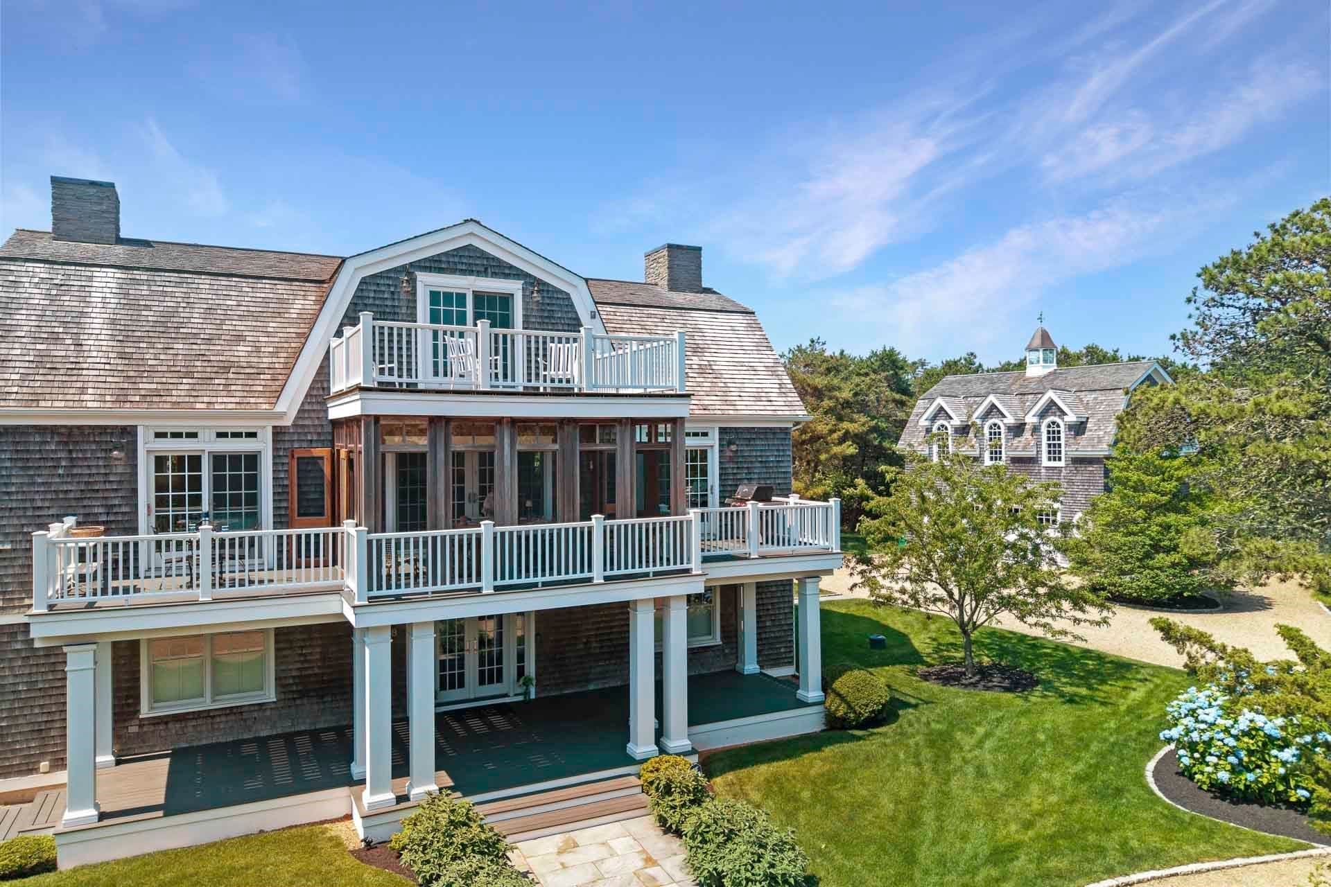 Single Family Residence at 8 Beach Plum Mdws, Edgartown MA 02539, Edgartown, photo 3 of 42