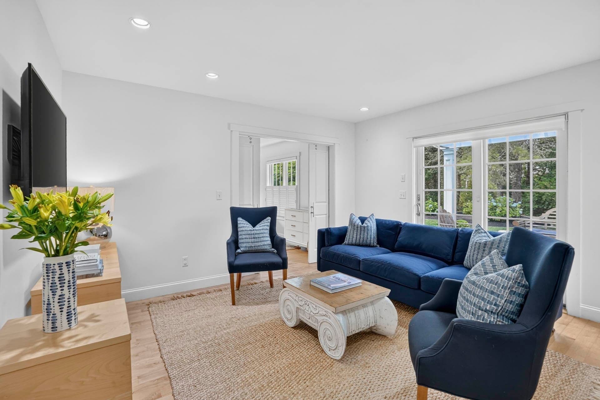 Single Family Residence at 8 Beach Plum Mdws, Edgartown MA 02539, Edgartown, photo 36 of 42