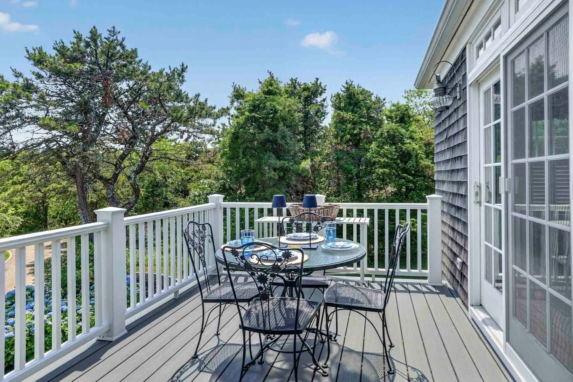 Single Family Residence at 8 Beach Plum Mdws, Edgartown MA 02539, Edgartown, photo 20 of 42
