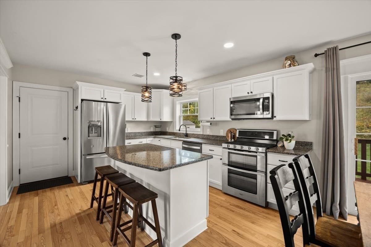 Single Family Residence at 18 White Rock Lane, Swansea MA 02777, Swansea, photo 8 of 36