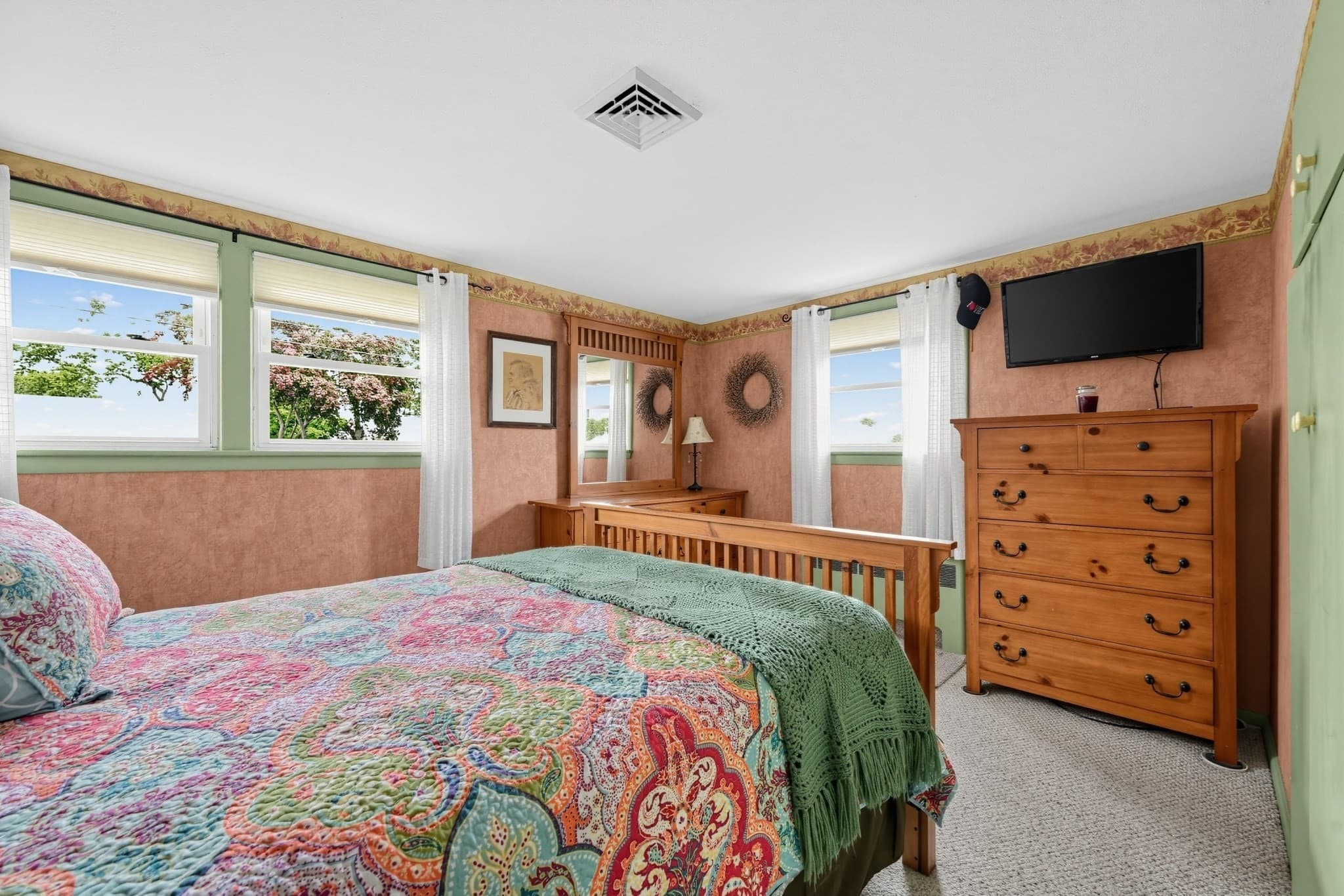 Single Family Residence at 14 Laurel St, Taunton MA 02780, Taunton, photo 16 of 39