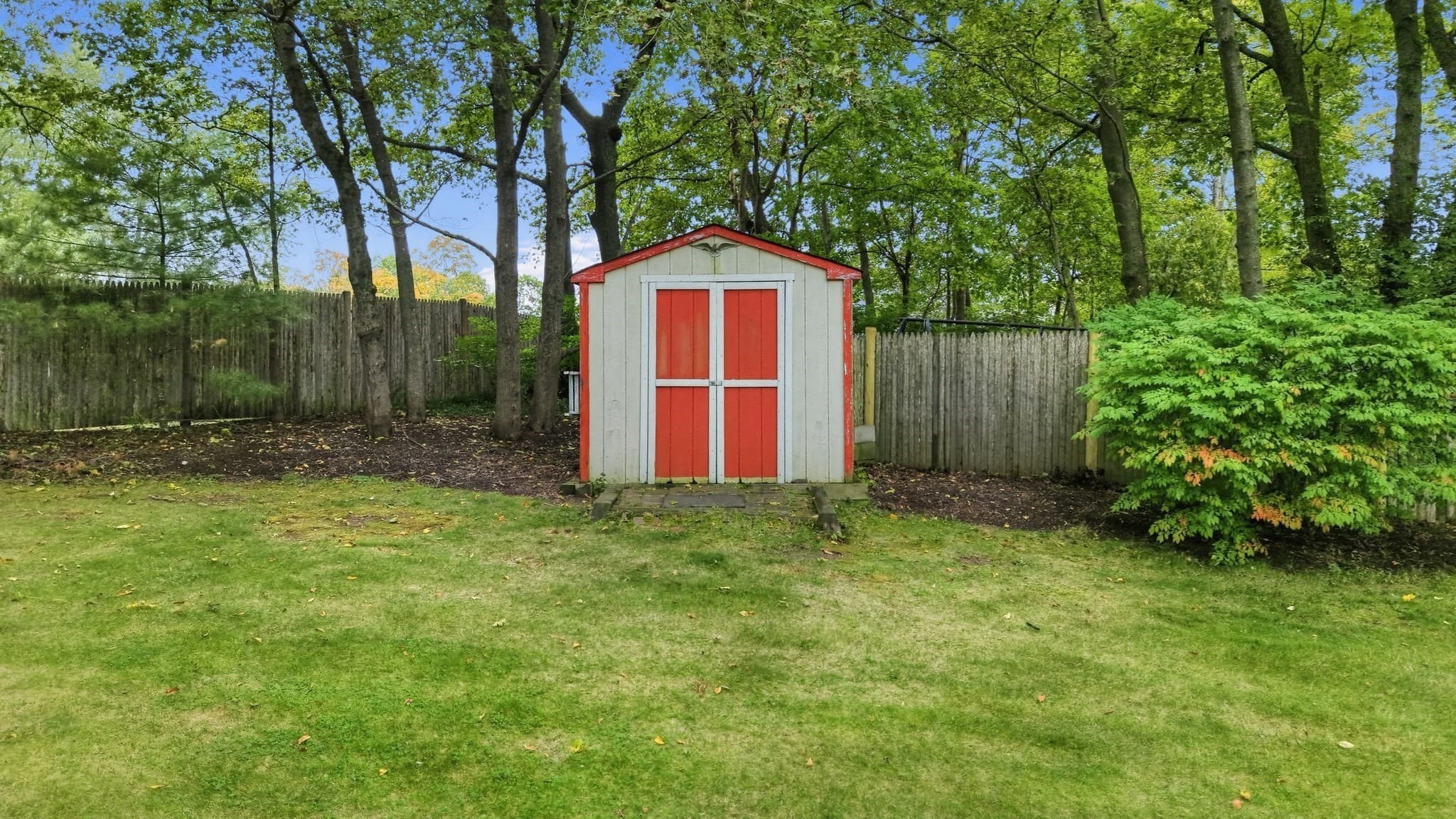 Single Family Residence at 14 Laurel St, Taunton MA 02780, Taunton, photo 38 of 39