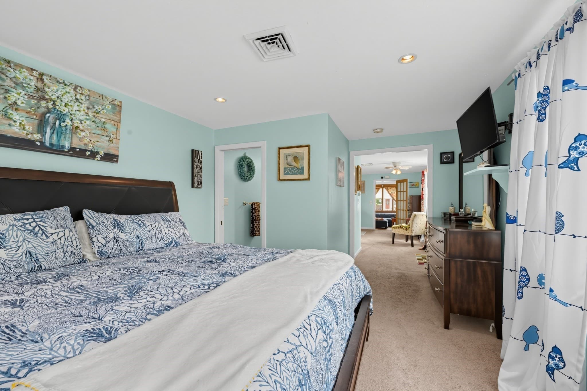 Single Family Residence at 14 Laurel St, Taunton MA 02780, Taunton, photo 11 of 39
