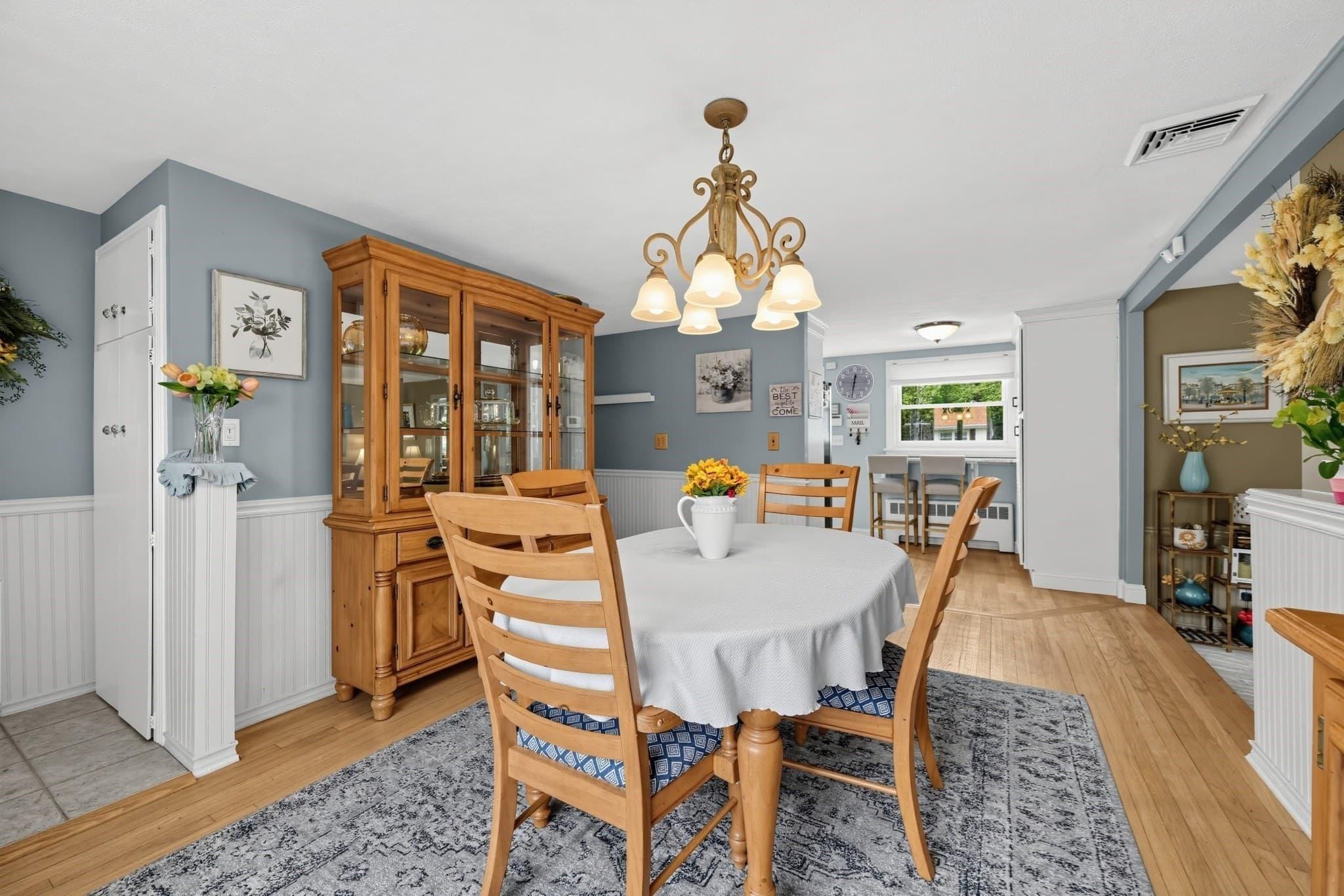 Single Family Residence at 14 Laurel St, Taunton MA 02780, Taunton, photo 8 of 39