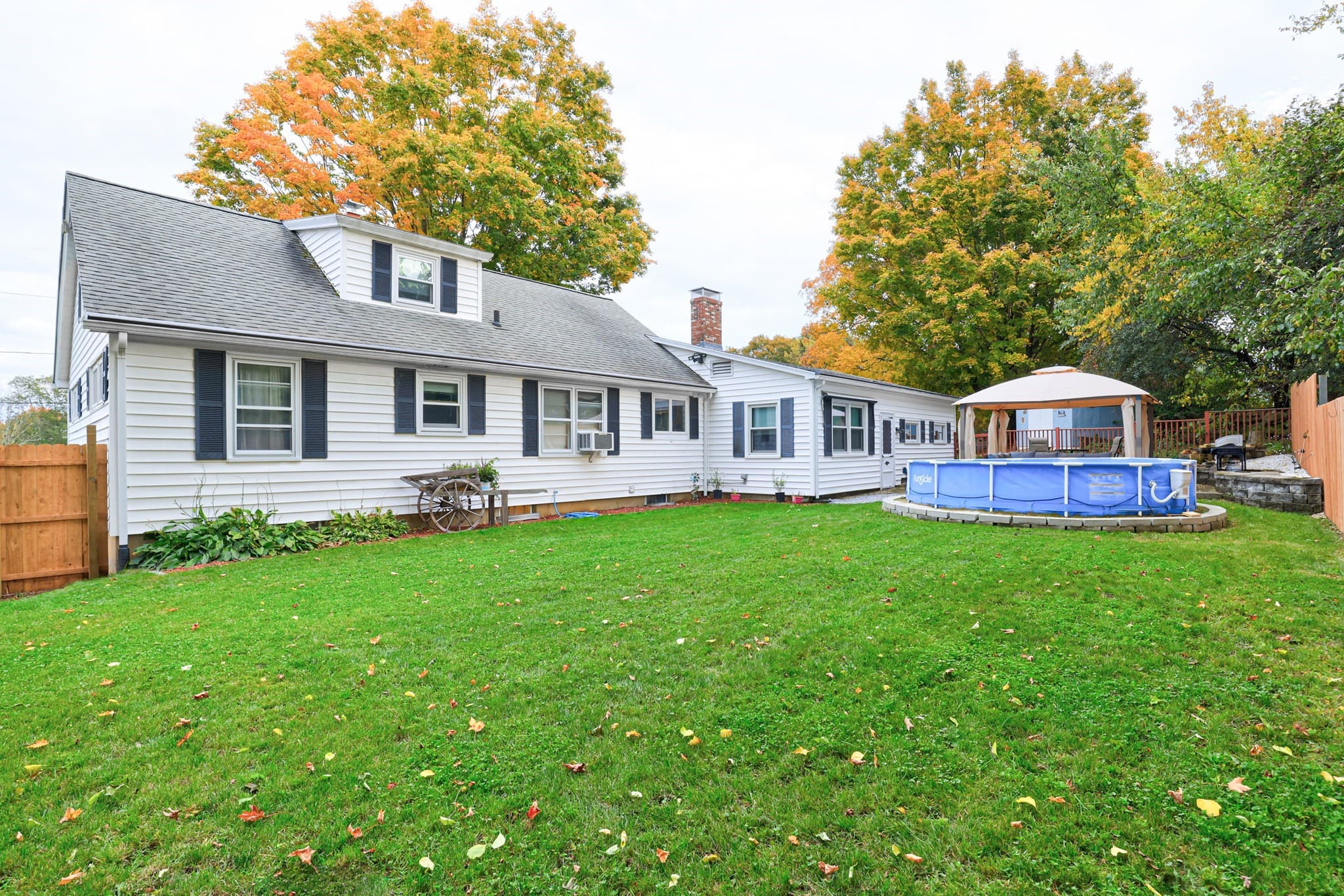 Single Family Residence at 14 Summit Ter, North Brookfield MA 01535, North Brookfield, photo 7 of 40