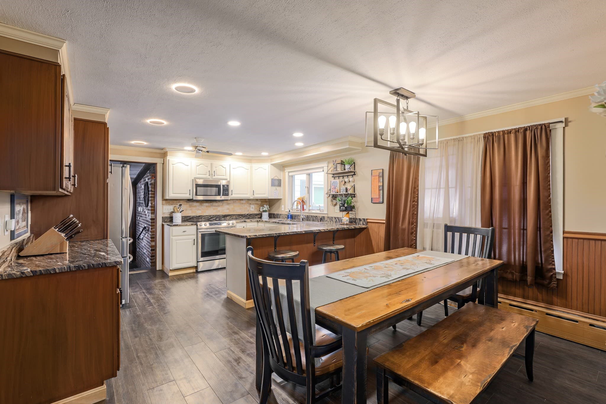 Single Family Residence at 14 Summit Ter, North Brookfield MA 01535, North Brookfield, photo 14 of 40