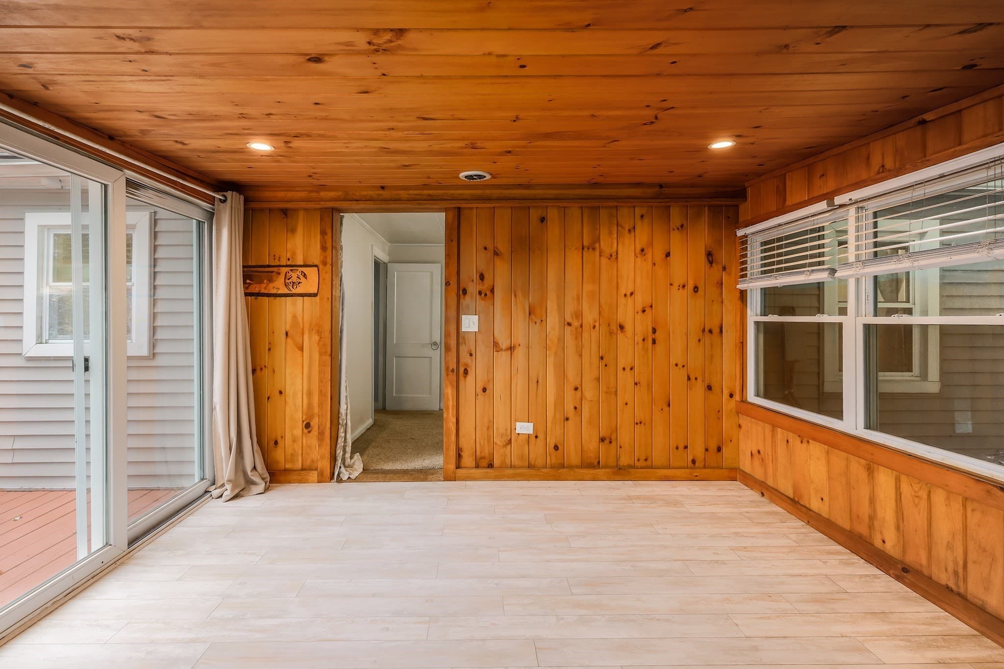 Single Family Residence at 43 Mashapaug Rd, Holland MA 01521, photo 27 of 41