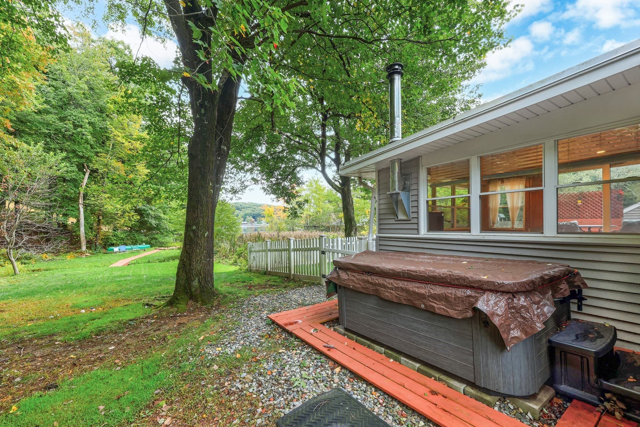Single Family Residence at 43 Mashapaug Rd, Holland MA 01521, photo 12 of 41